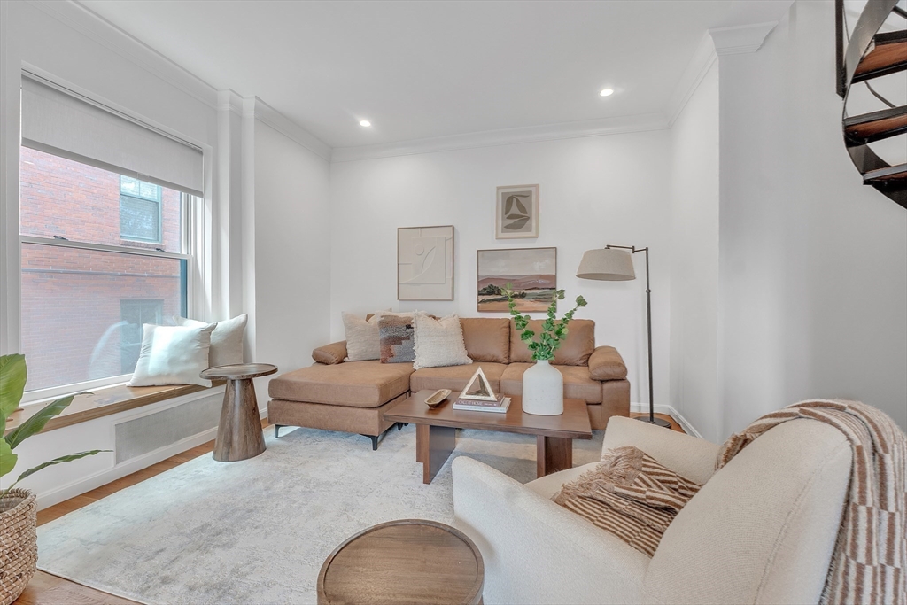 17 Cazenove Street, Unit 404B Boston, MA 02116 - Photo 4 of 37