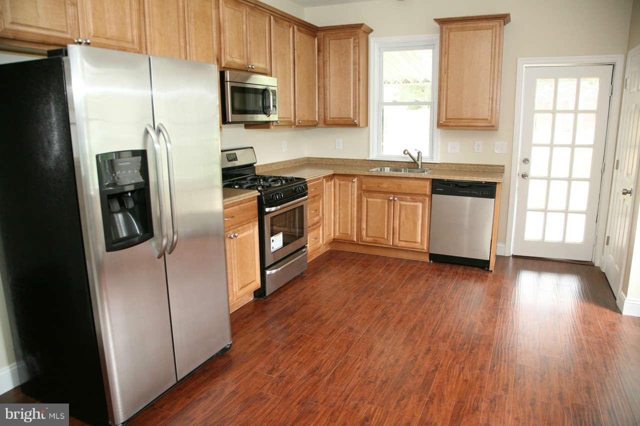 324 Stillwater Road Essex, MD 21221 - Photo 7 of 19 Kitchen