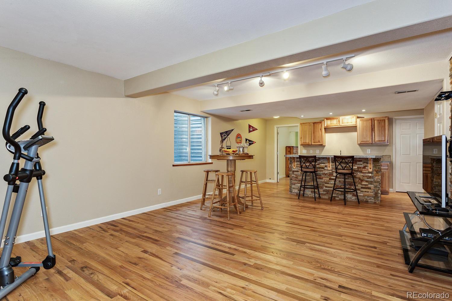 9798 Dampler Way Highlands Ranch, CO 80130 - Photo 11 of 15 Gallery Image 11
