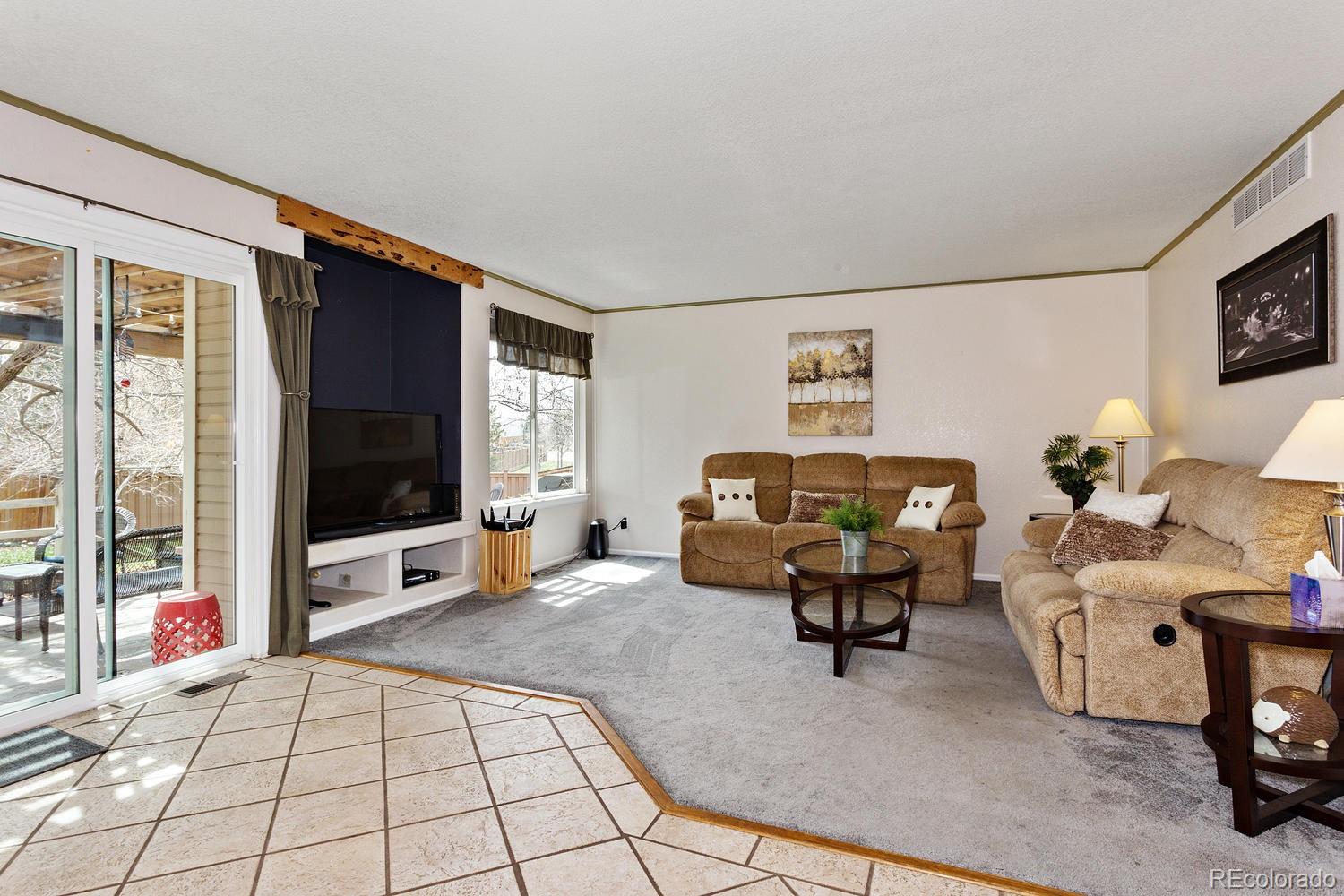 9798 Dampler Way Highlands Ranch, CO 80130 - Photo 5 of 15 Gallery Image 5