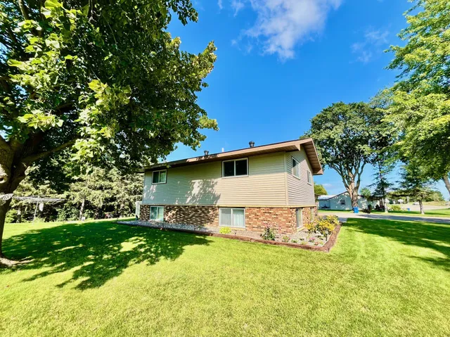 $303,900 | 27015 Co Highway 1, Fergus Falls, MN 56537