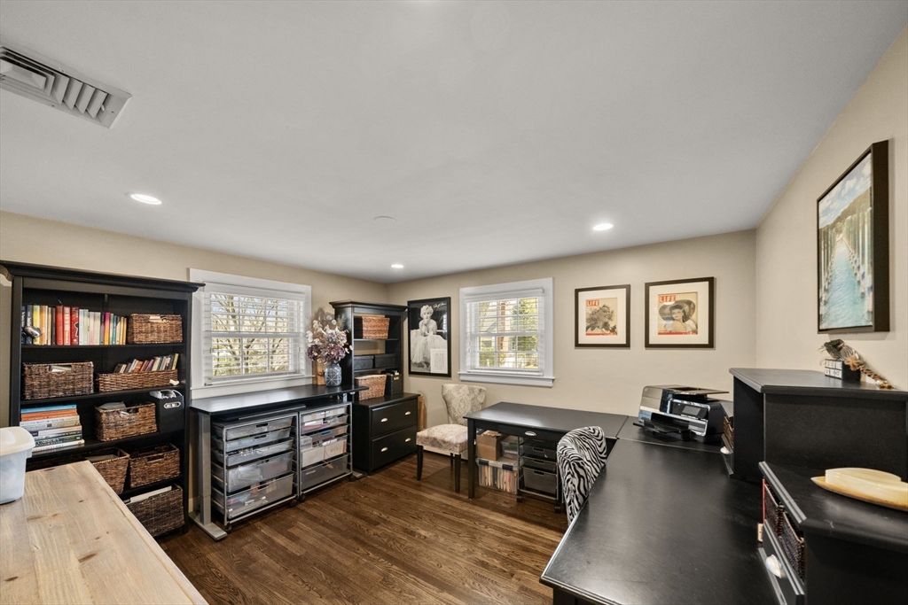 23 Albert Street Waltham, MA 02453 - Photo 16 of 35