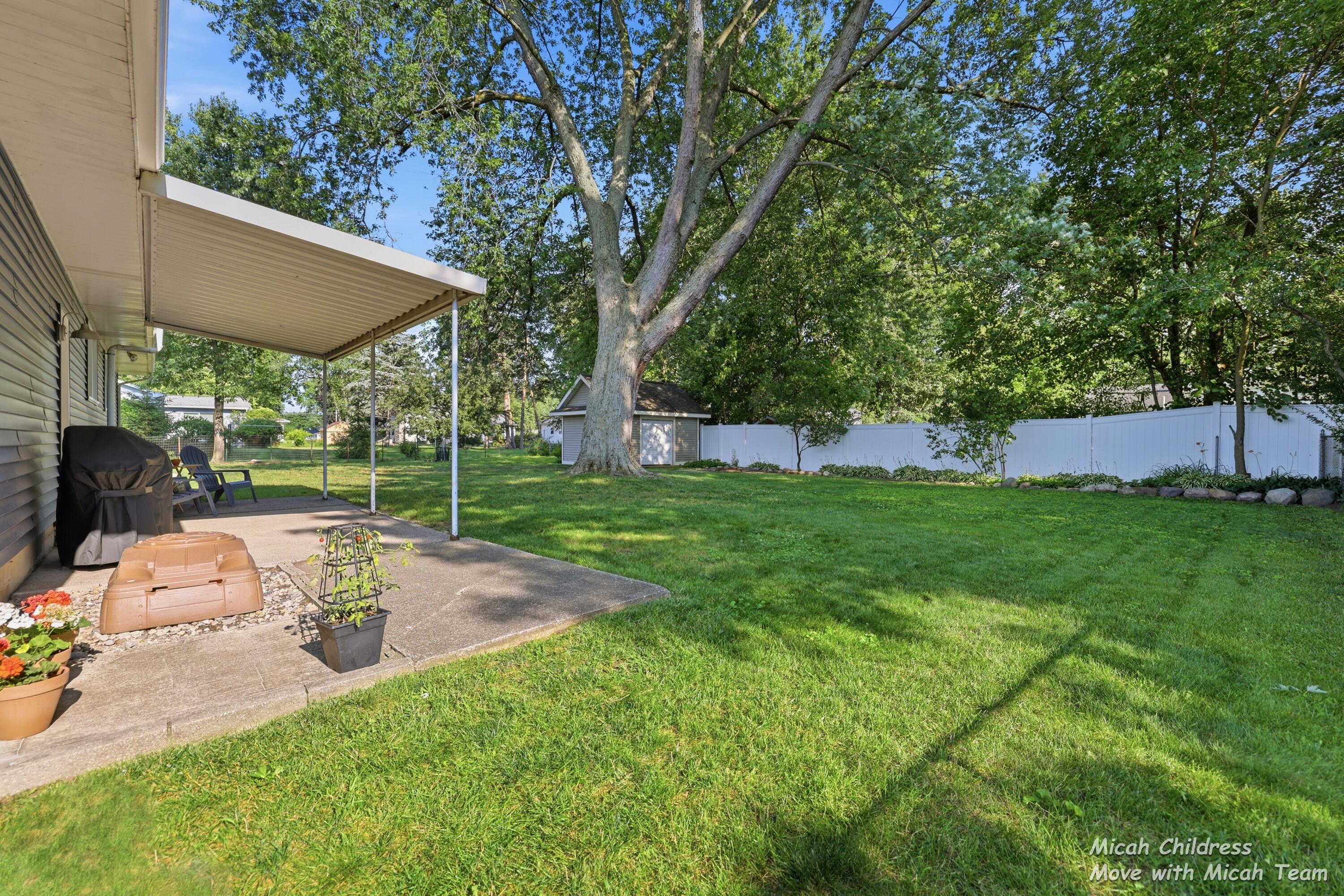 2048 Tulip Lane Jenison, MI 49428 - Photo 28 of 35 2048 tulip ln_083