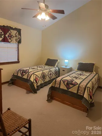 $525,000 | 302 Eagles Nest Court South, Mars Hill, NC 28754