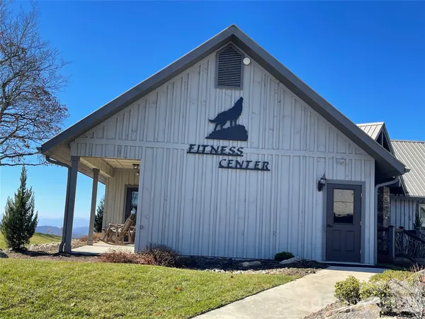 $525,000 | 302 Eagles Nest Court South, Mars Hill, NC 28754