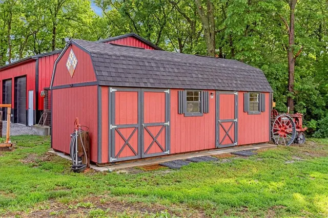 $1,645,000 | 7621 Southeast Cannonball Road, Holt, MO 64048