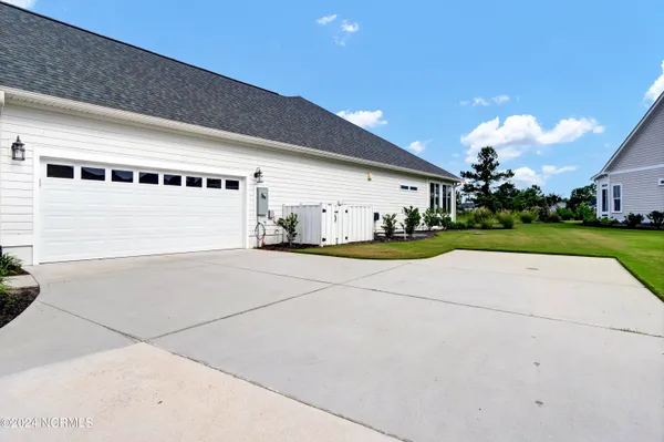 $690,000 | 2600 Sweet Sassafrass Street Northeast, Leland, NC 28451