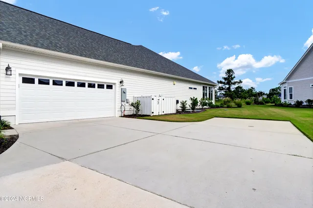 $690,000 | 2600 Sweet Sassafrass Street Northeast, Leland, NC 28451