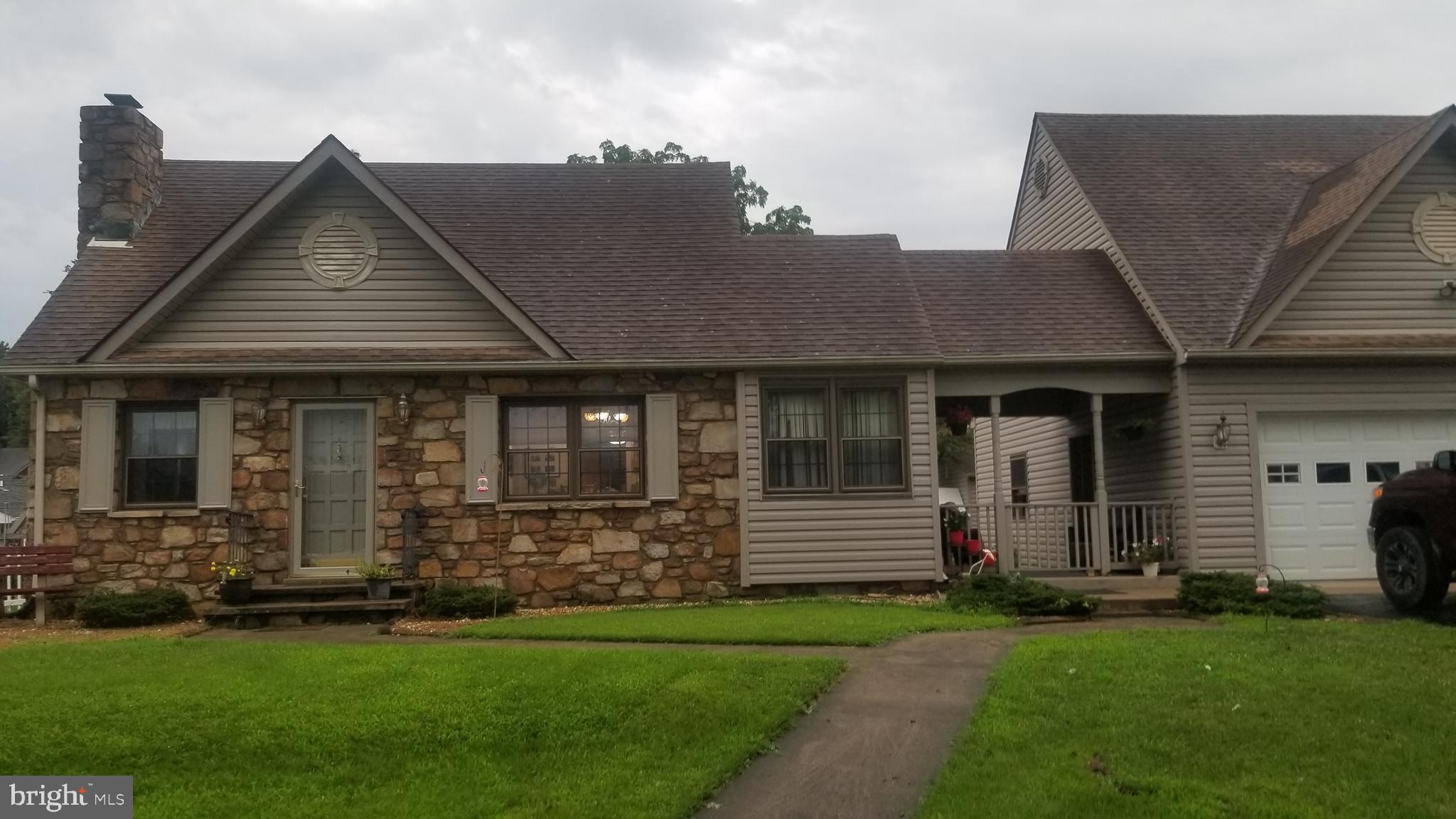 105 Moser Road Warrenton, VA 20186 - Photo 3 of 20 Gallery Image 3