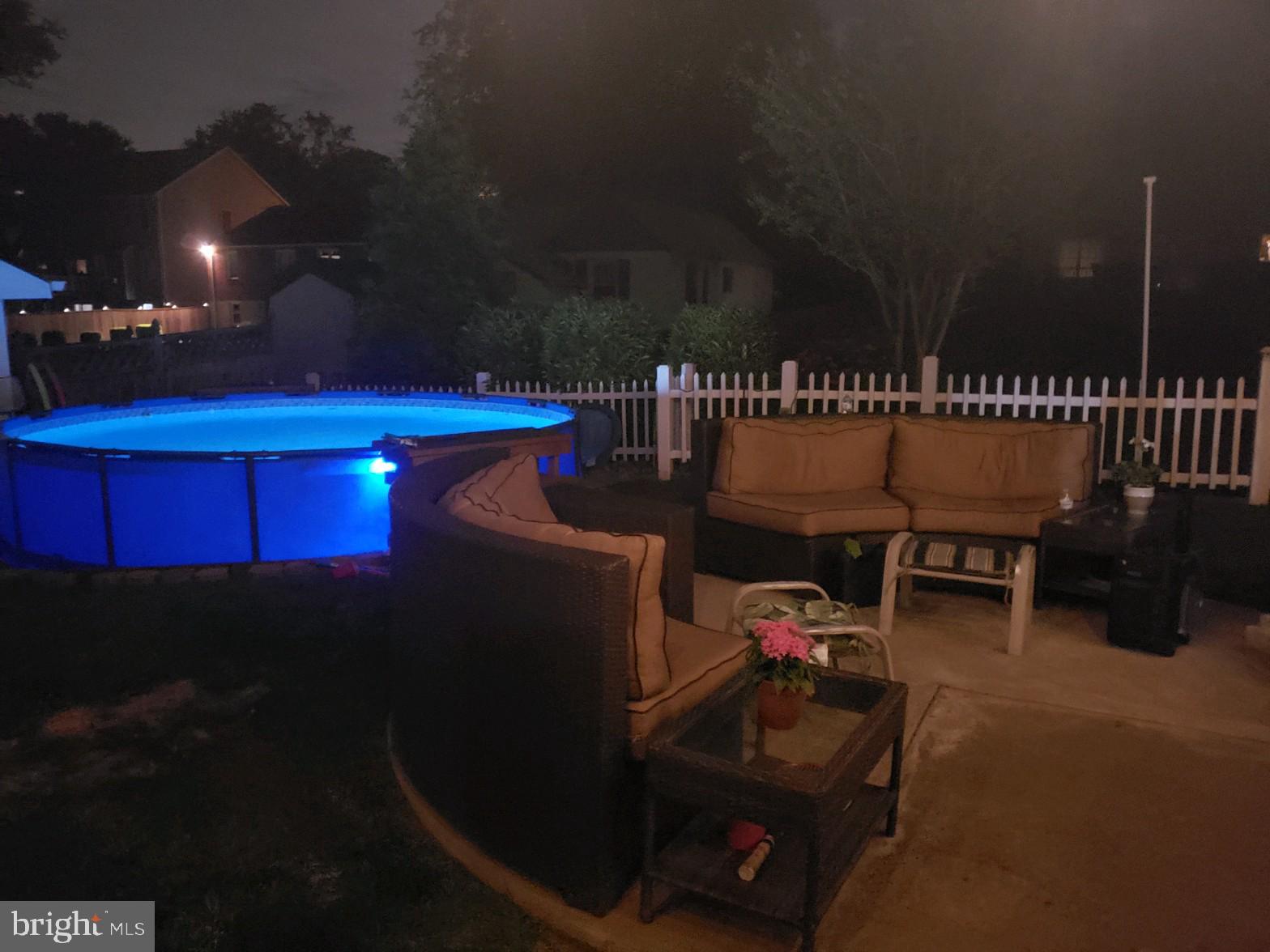 105 Moser Road Warrenton, VA 20186 - Photo 5 of 20 Pool with custom patio and furniture to match