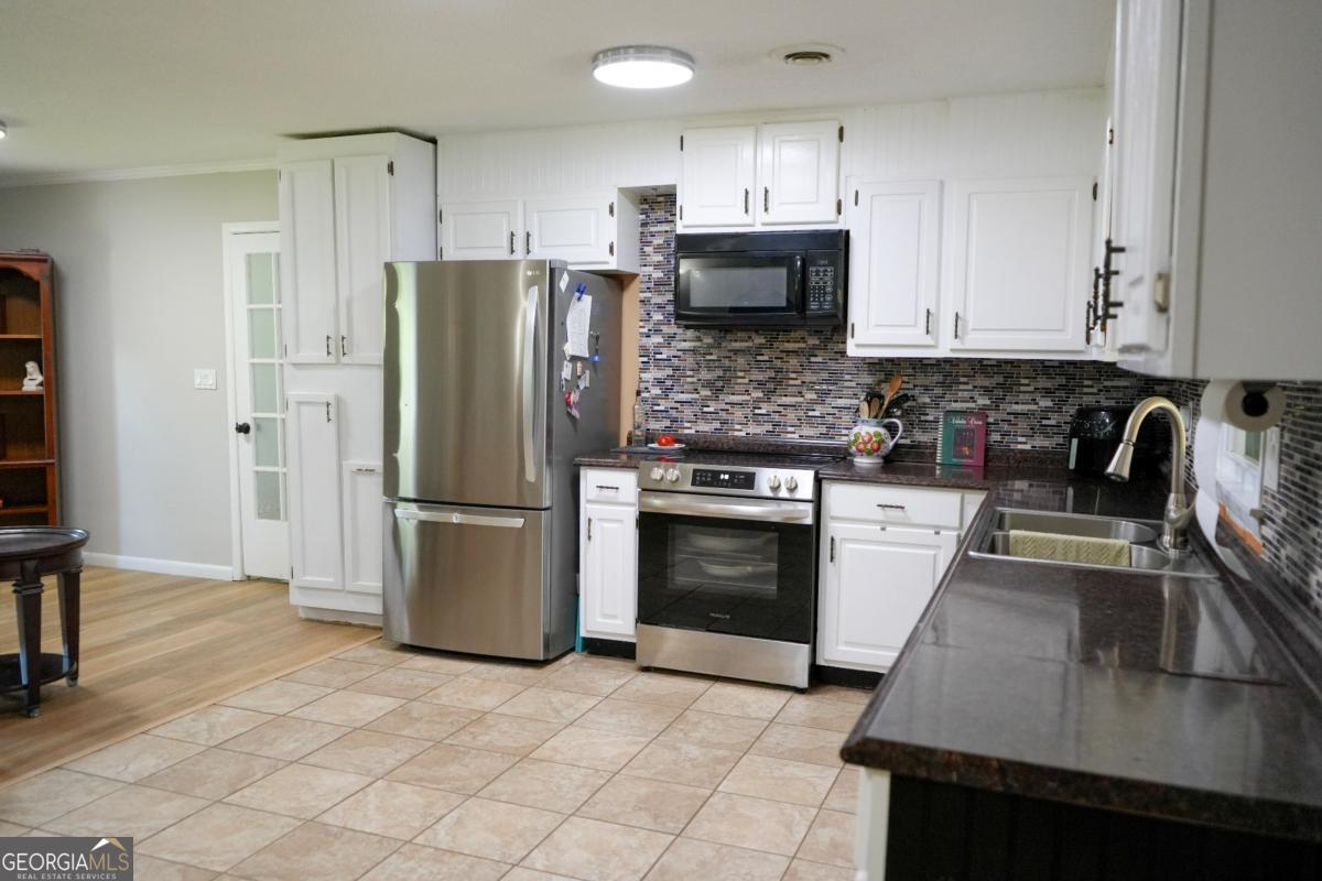 307 Pinewood Drive Dublin, GA 31021 - Photo 14 of 38