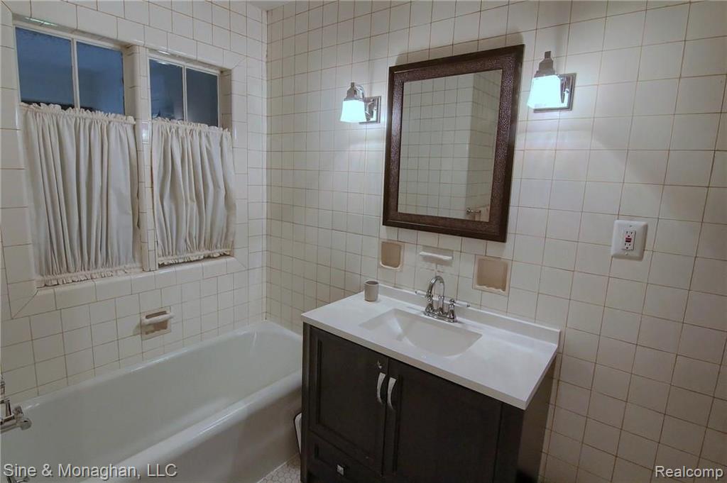904 Pemberton Road Grosse Pointe Park, MI 48230 - Photo 20 of 30