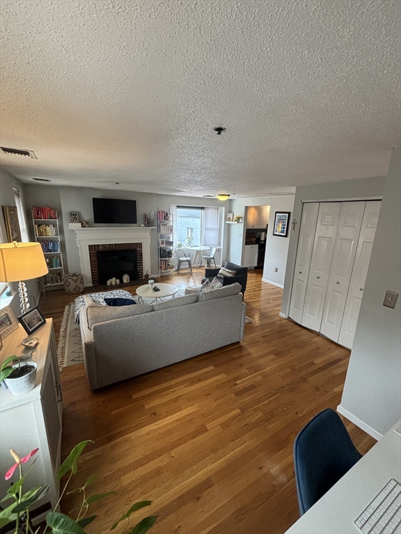 19 Main Street, Unit D Boston, MA 02129 - Photo 2 of 9