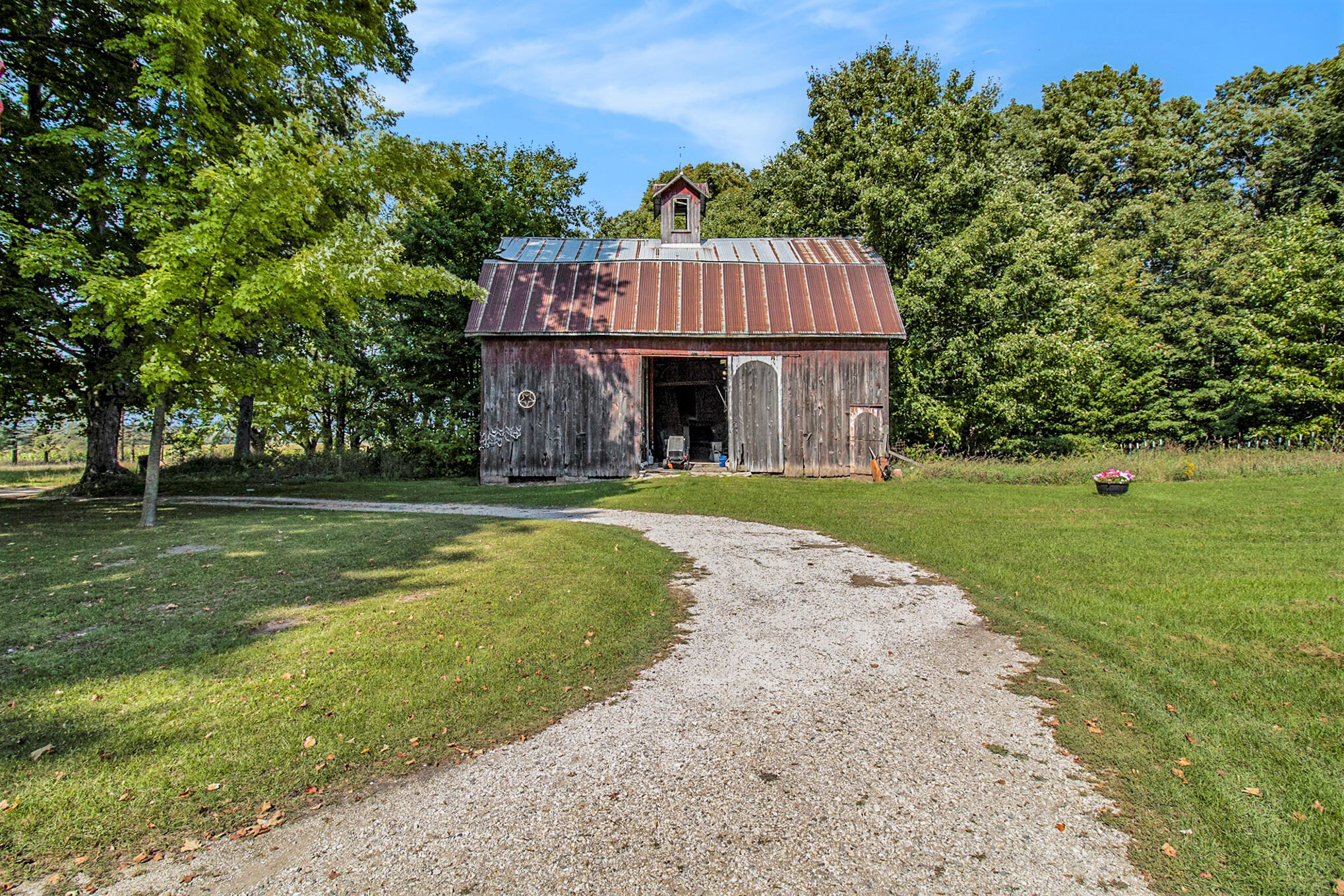 2210 North Stephens Road Custer, MI 49405 - Photo 24 of 42 Barn