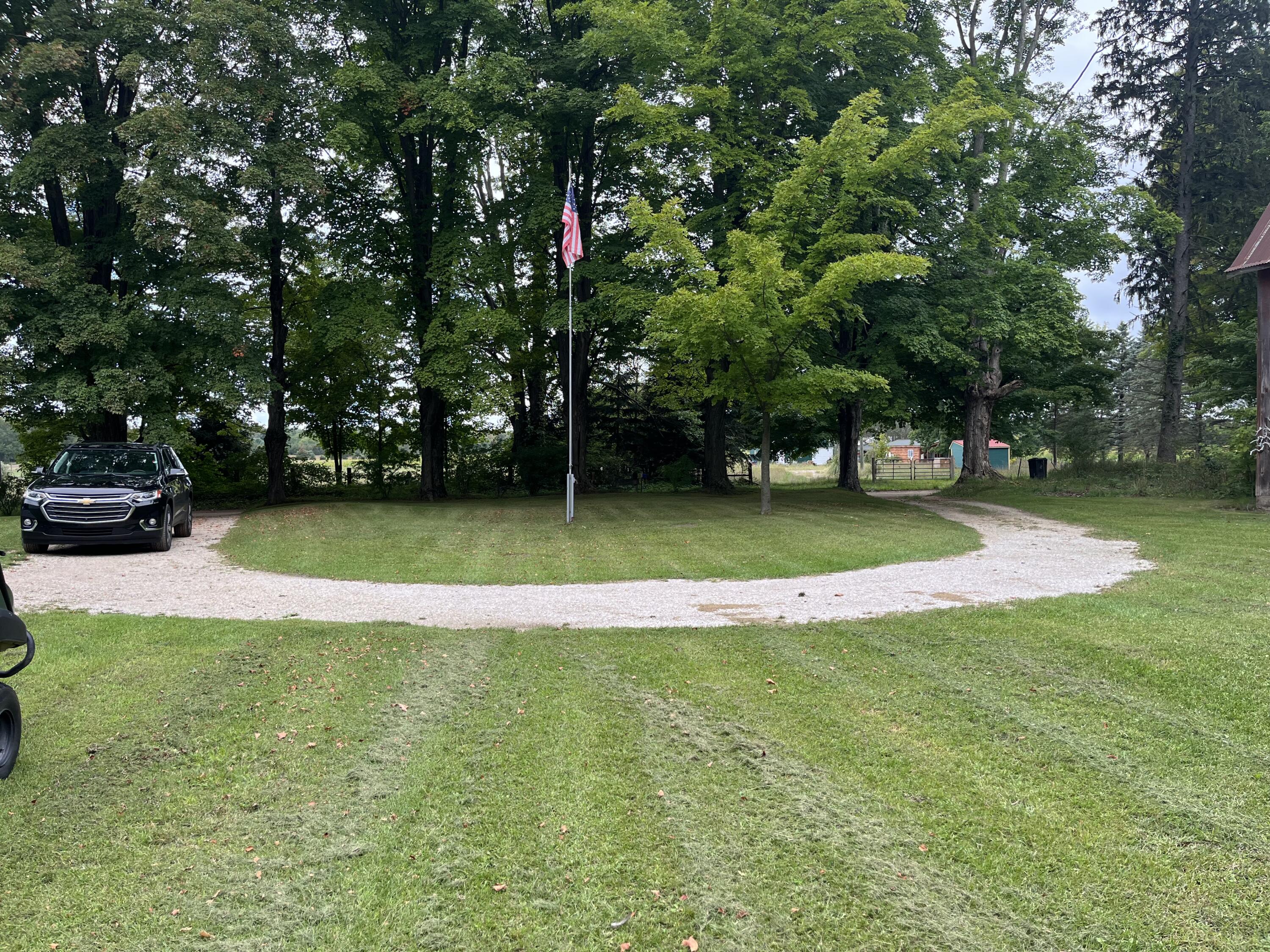 2210 North Stephens Road Custer, MI 49405 - Photo 38 of 42 Circle driveway