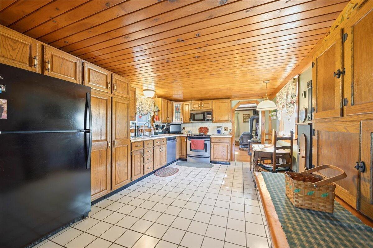48 Louden Road Saco, ME 04072 - Photo 7 of 29