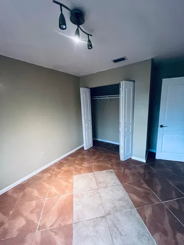 $3,200 | 5033 Polaris Cove, Greenacres, FL 33463