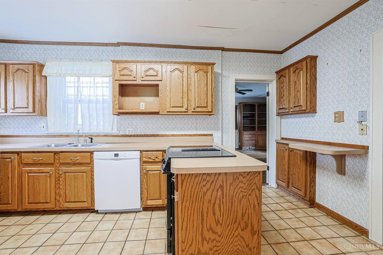 42 Fleming Road Wyoming, OH 45215 - Photo 19 of 53
