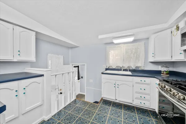$500,000 | 4217 Elm Street, Downers Grove, IL 60515