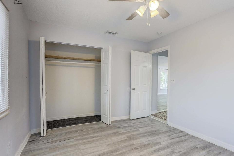 516 Nathan Hale Road, Unit 1 West Palm Beach, FL 33405 - Photo 17 of 24 Guest Room B