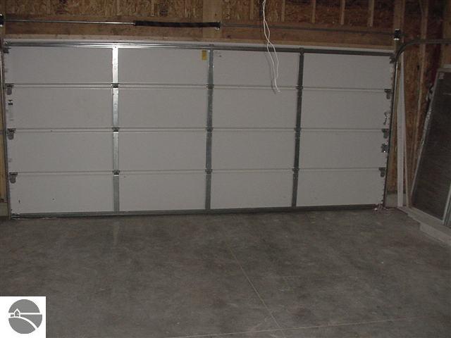 200 Wemple Road Traverse City, MI 49686 - Photo 17 of 19 1748259-16.JPG
