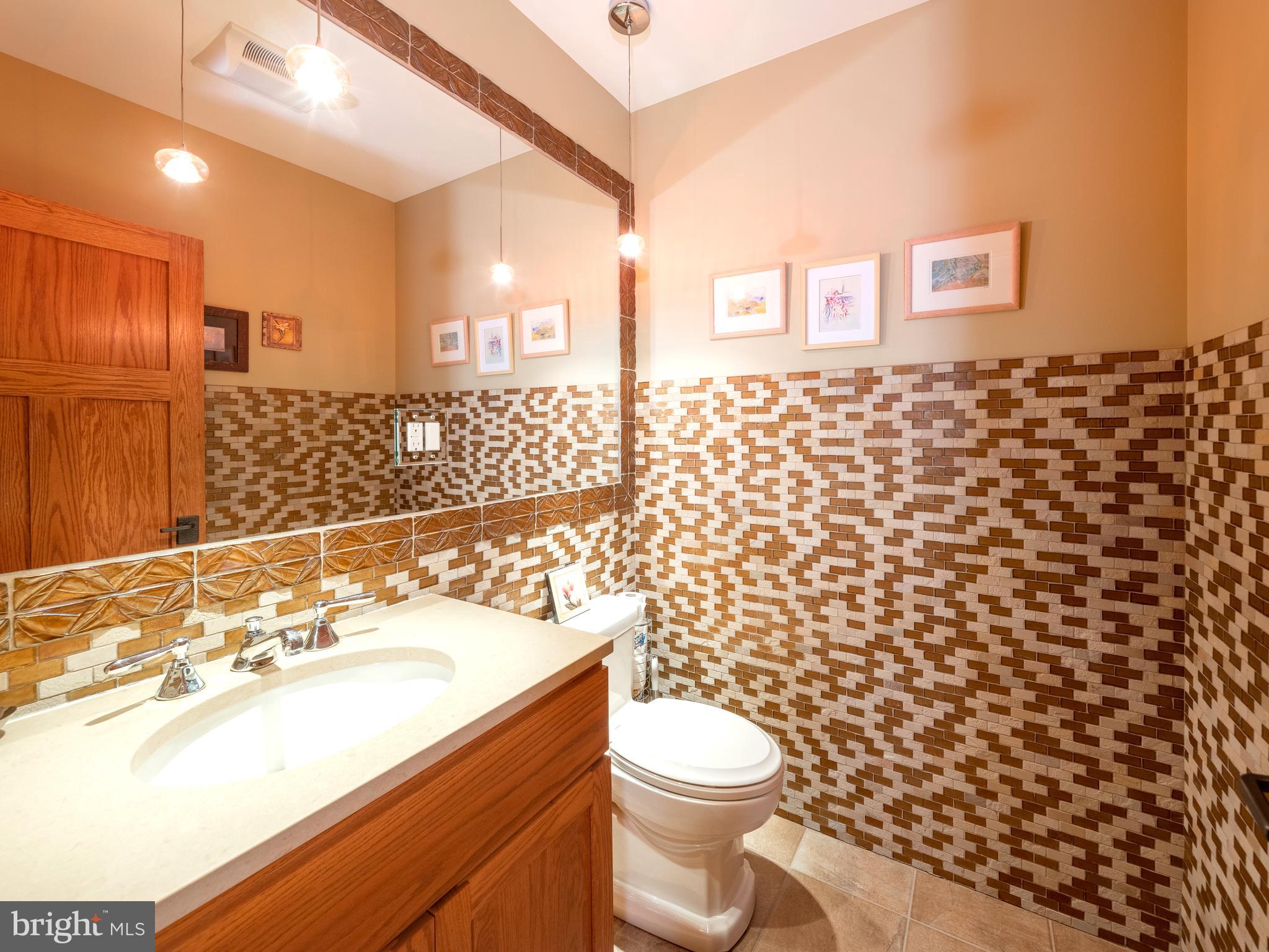 3752 Lehnenberg Road Riegelsville, PA 18077 - Photo 14 of 29 Hall Bath