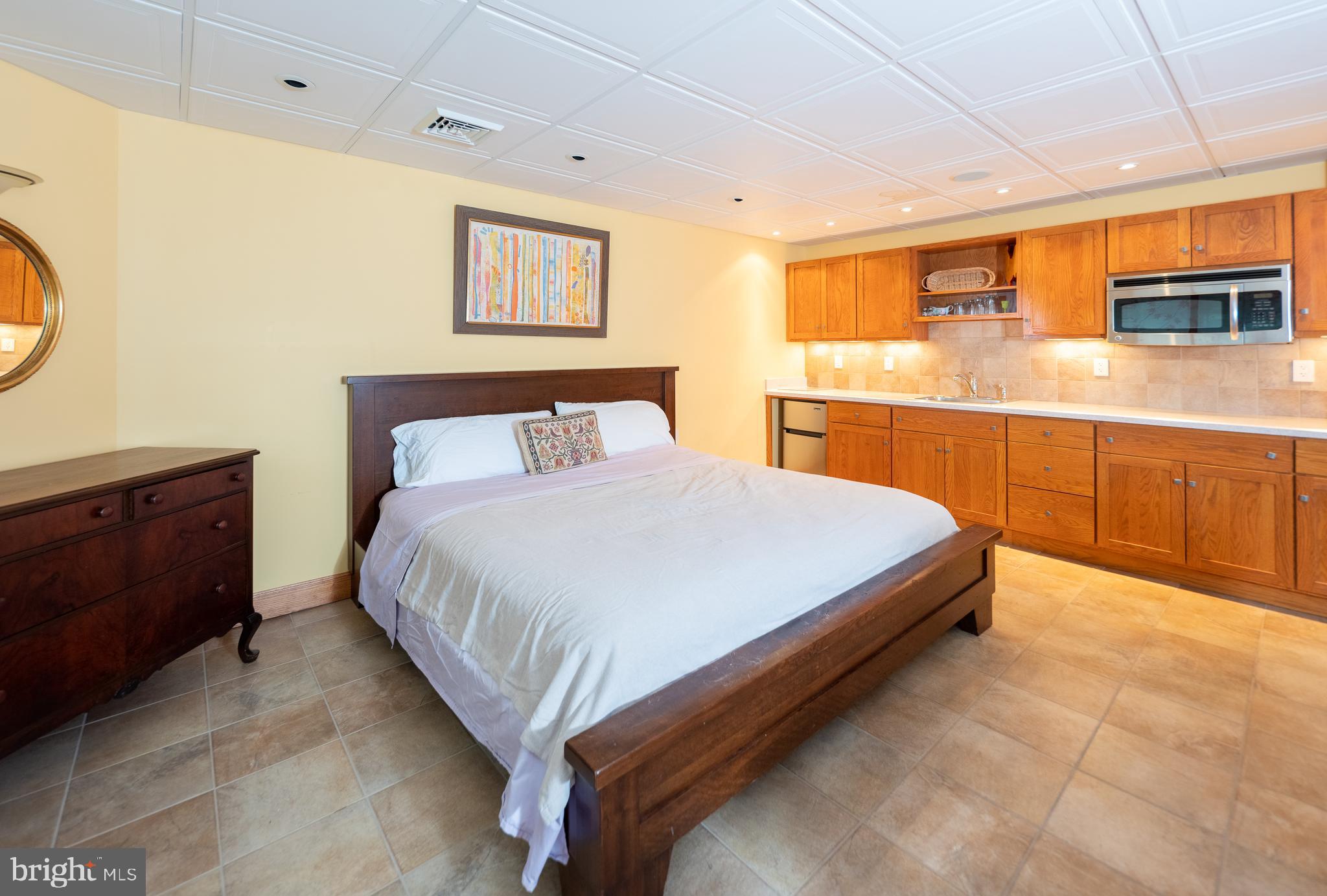 3752 Lehnenberg Road Riegelsville, PA 18077 - Photo 22 of 29 Lower Level Bedroom with kitchenette