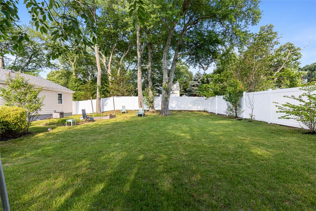 5 Interlocken Road East Providence, RI 02914 - Photo 39 of 43