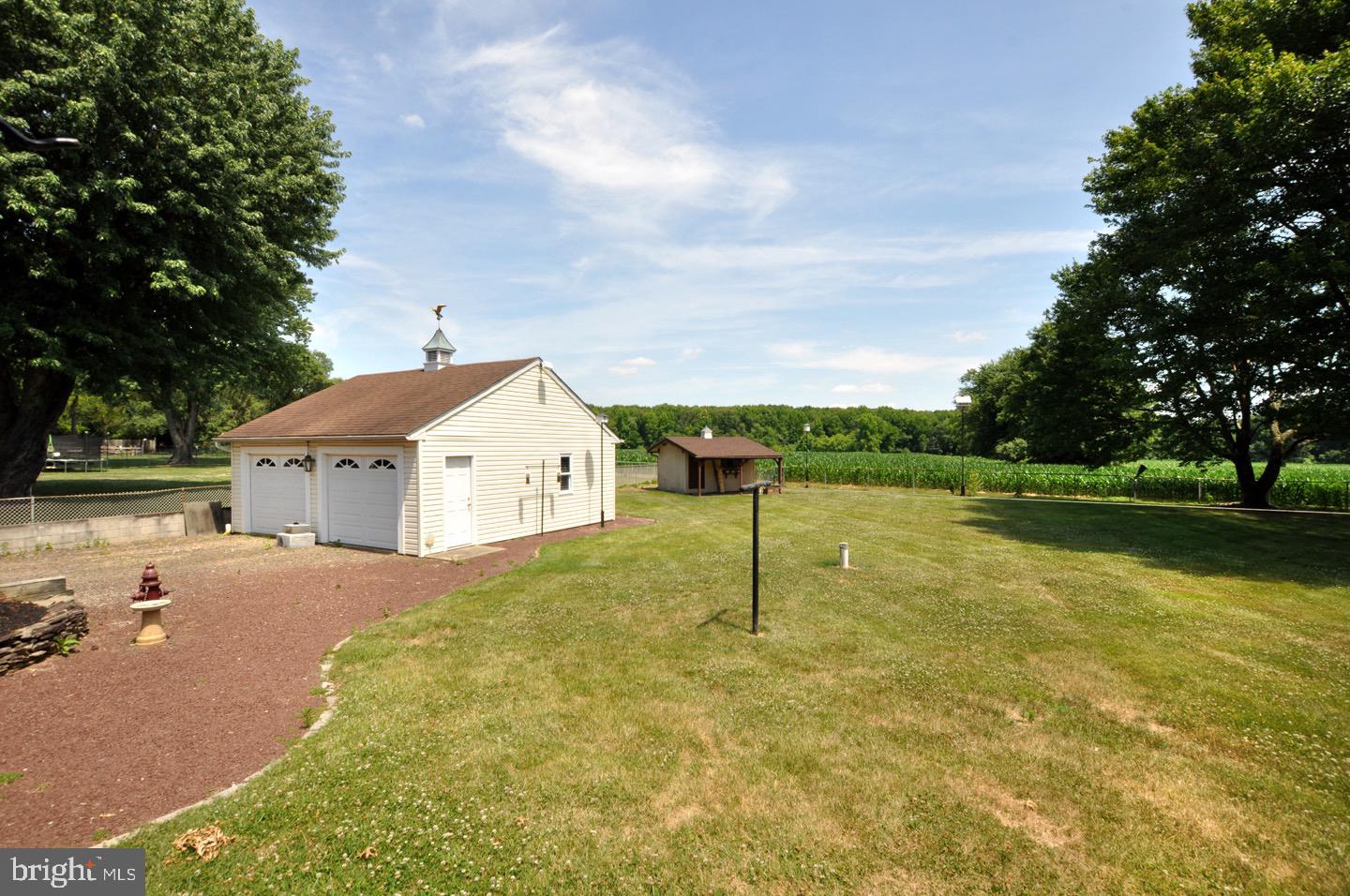 2068 Old York Road Burlington, NJ 08016 - Photo 11 of 31
