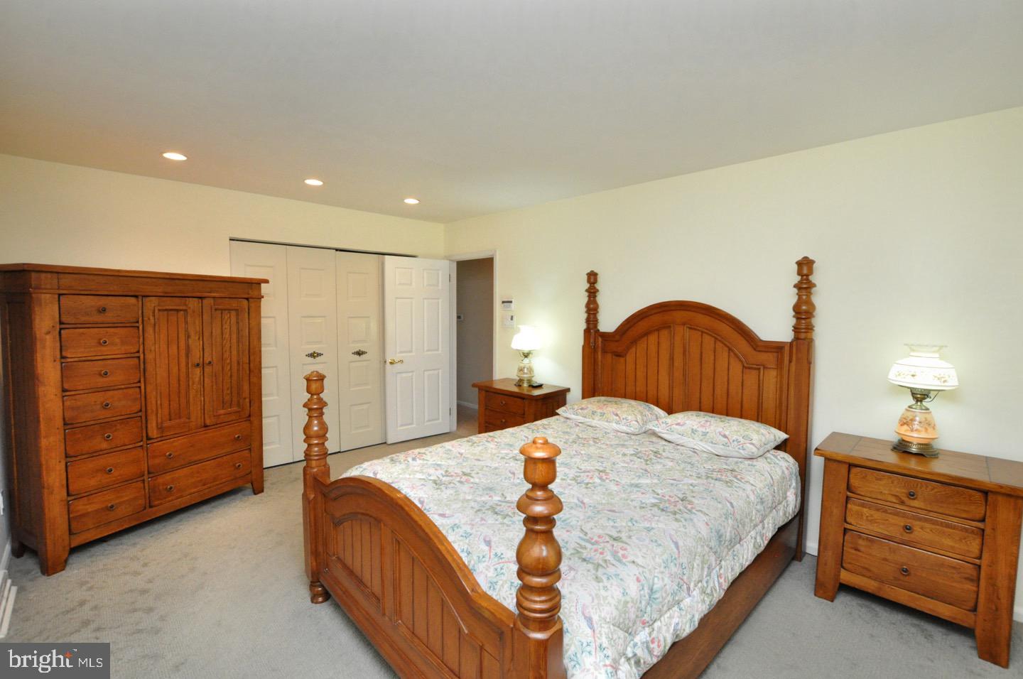 2068 Old York Road Burlington, NJ 08016 - Photo 23 of 31