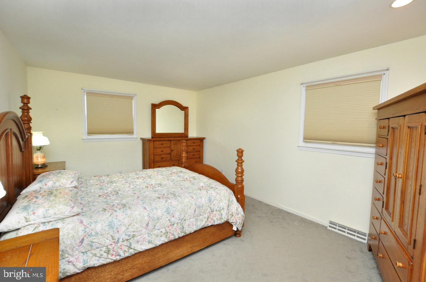 2068 Old York Road Burlington, NJ 08016 - Photo 24 of 31