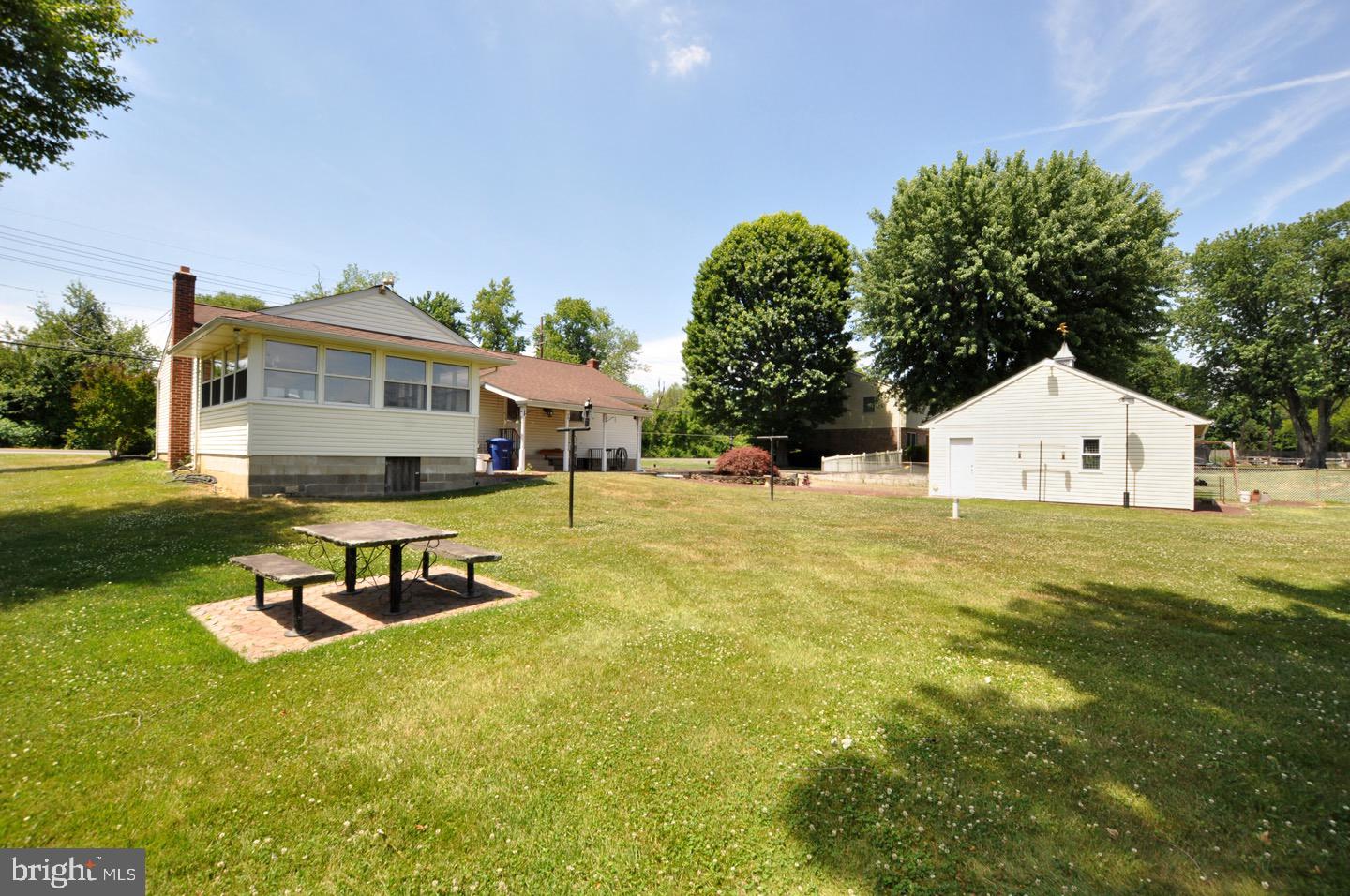 2068 Old York Road Burlington, NJ 08016 - Photo 7 of 31