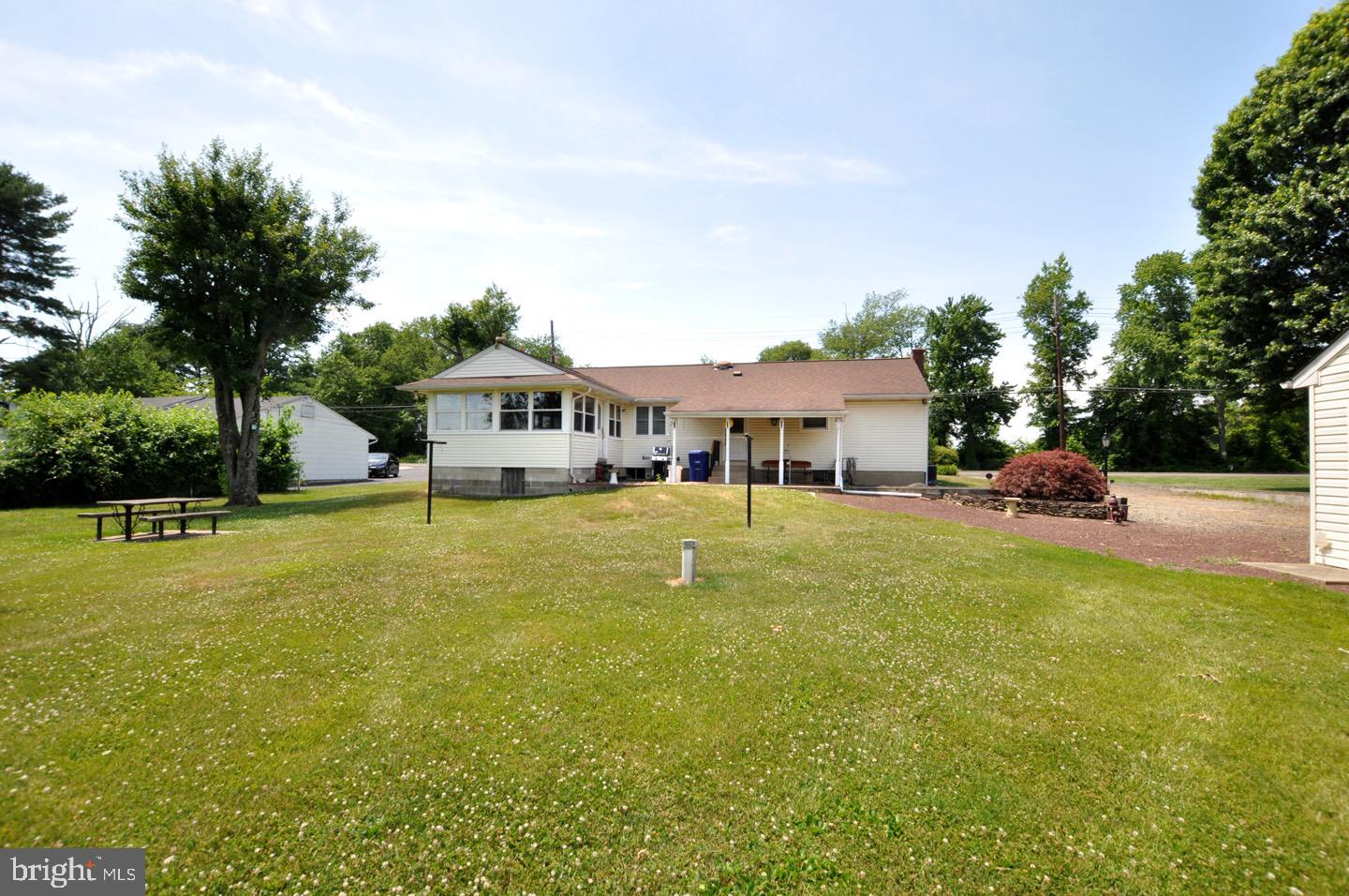 2068 Old York Road Burlington, NJ 08016 - Photo 8 of 31