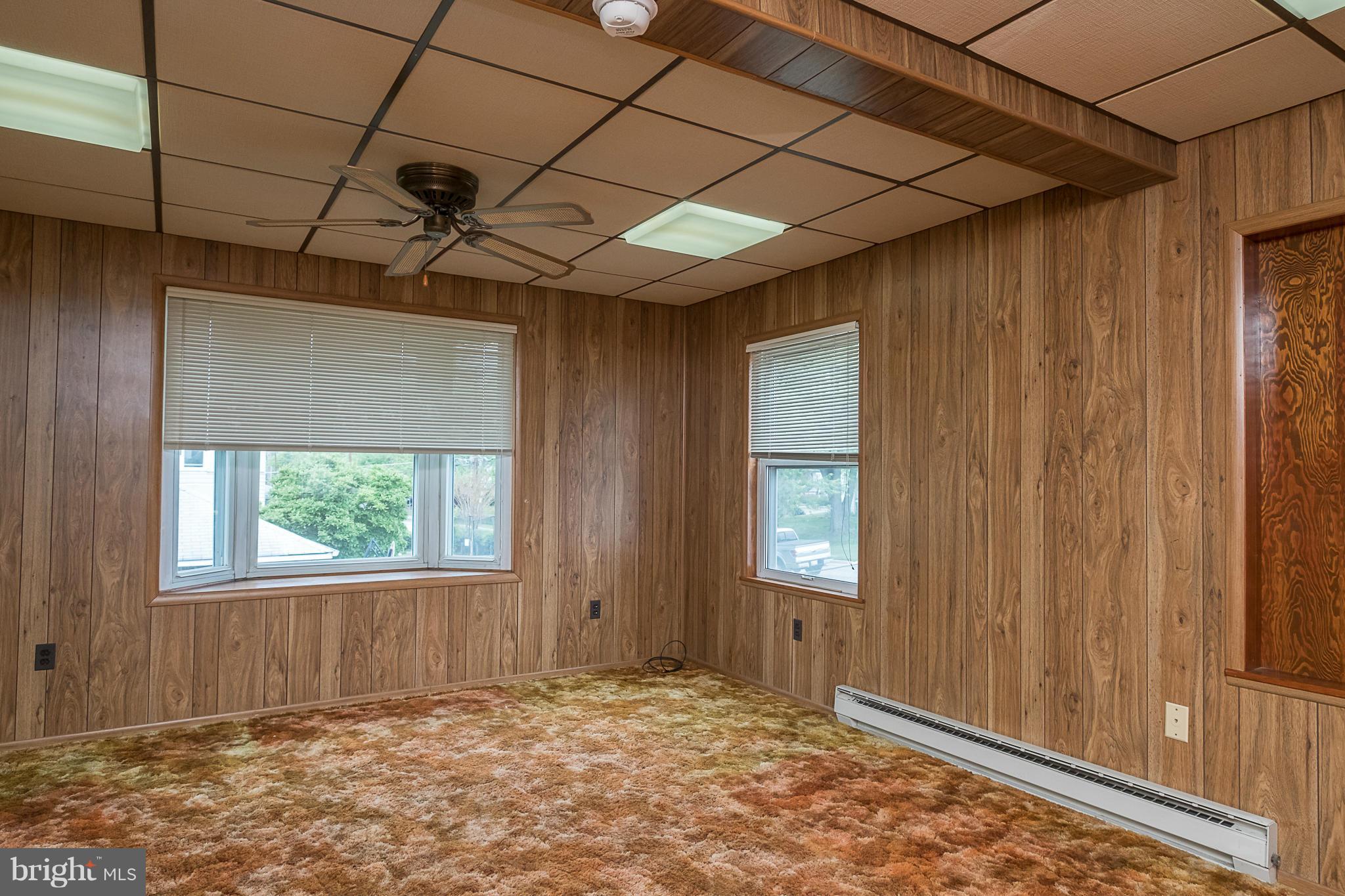 4600 Ridge Avenue Halethorpe, MD 21227 - Photo 12 of 30 Family Room
