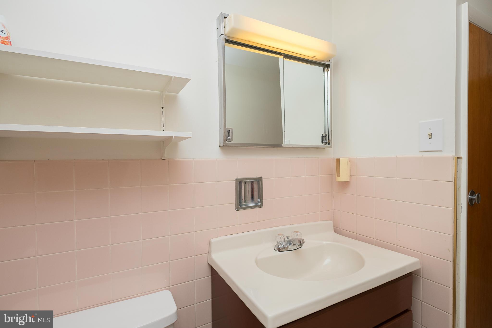 4600 Ridge Avenue Halethorpe, MD 21227 - Photo 18 of 30 Bath