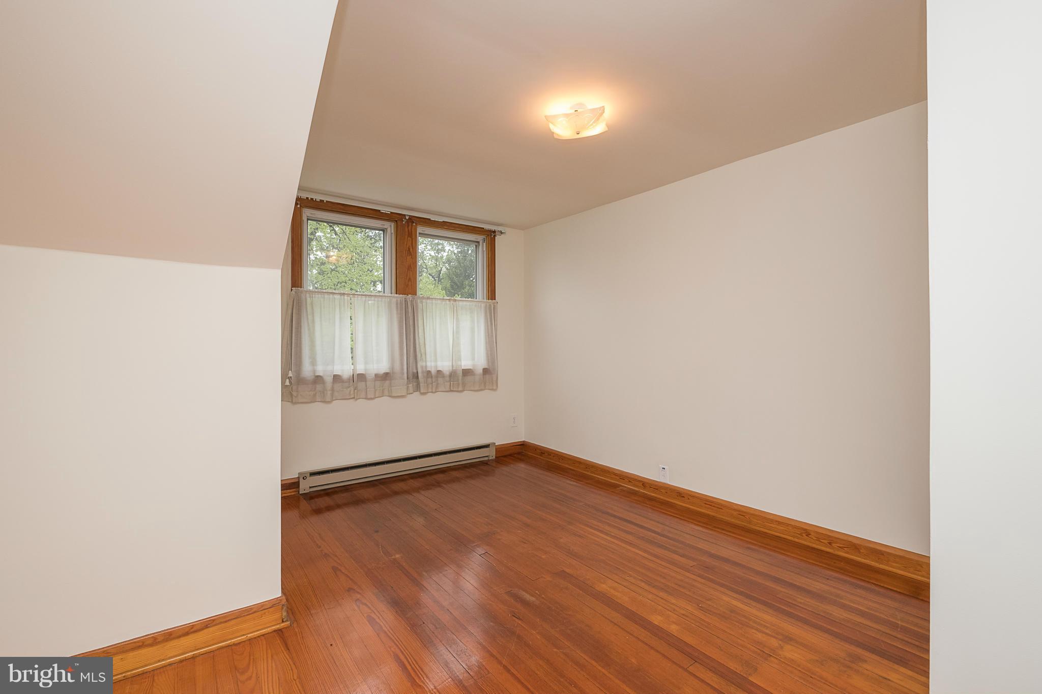 4600 Ridge Avenue Halethorpe, MD 21227 - Photo 20 of 30 Bedroom