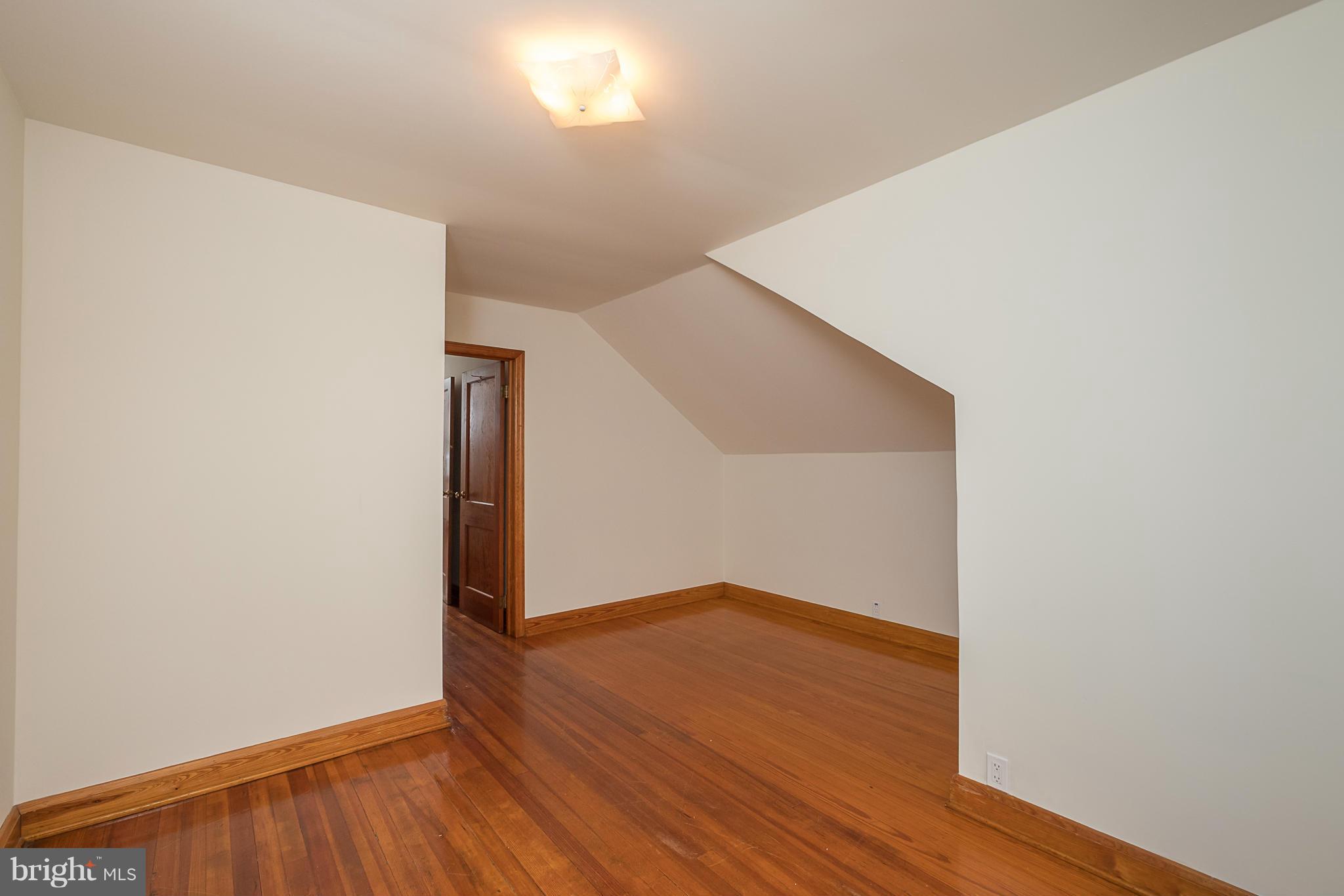 4600 Ridge Avenue Halethorpe, MD 21227 - Photo 21 of 30 Bedroom