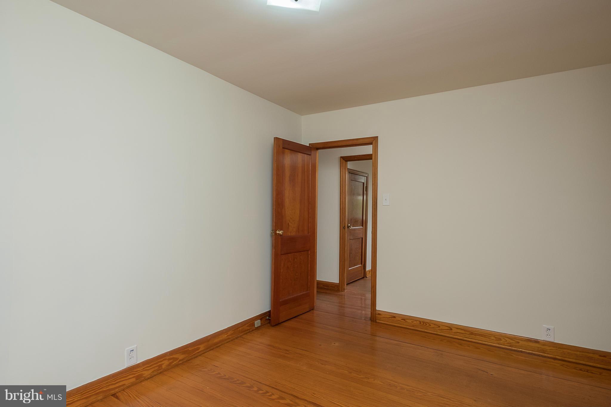 4600 Ridge Avenue Halethorpe, MD 21227 - Photo 23 of 30 Bedroom