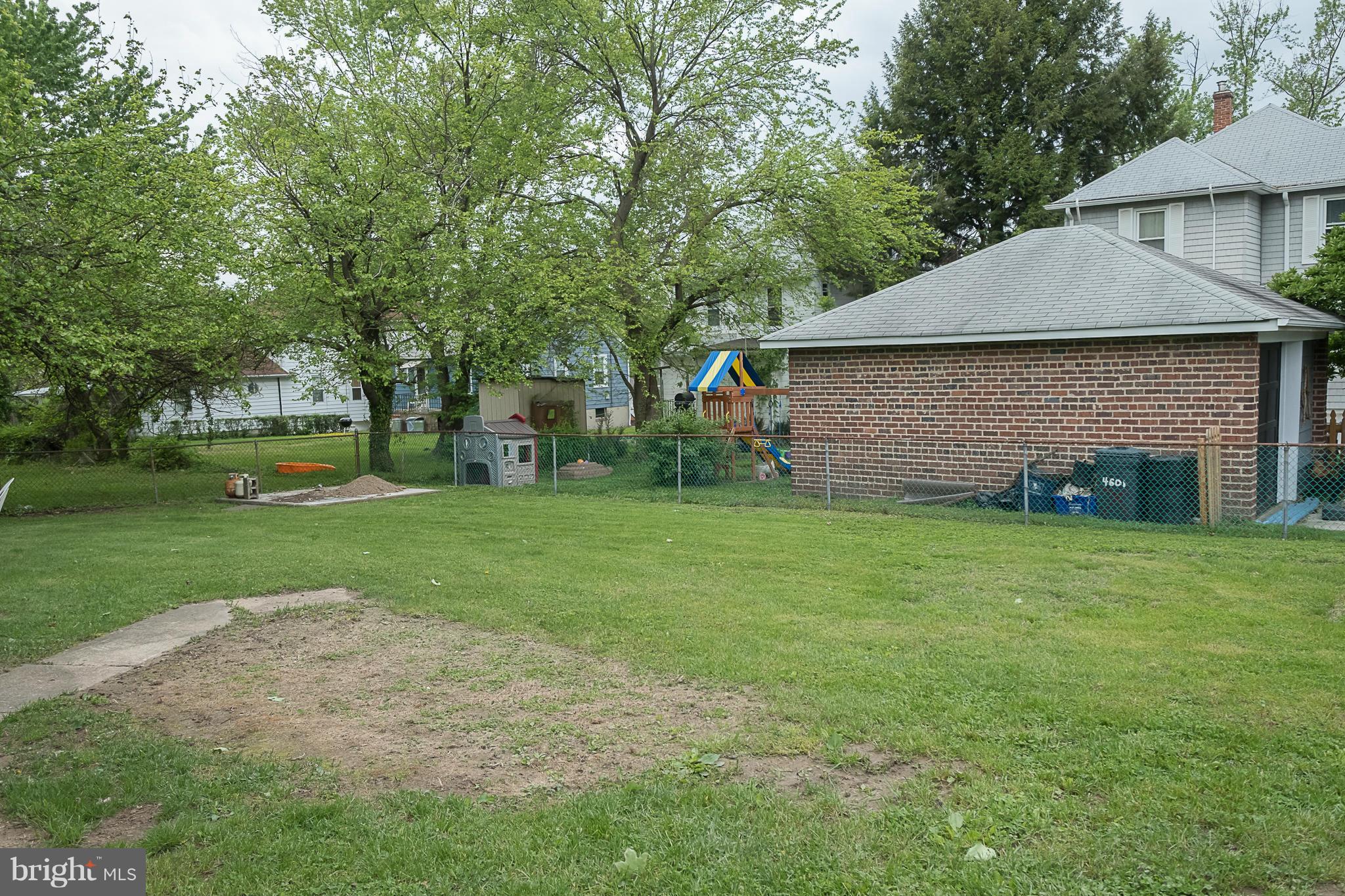 4600 Ridge Avenue Halethorpe, MD 21227 - Photo 29 of 30 Exterior (Rear)