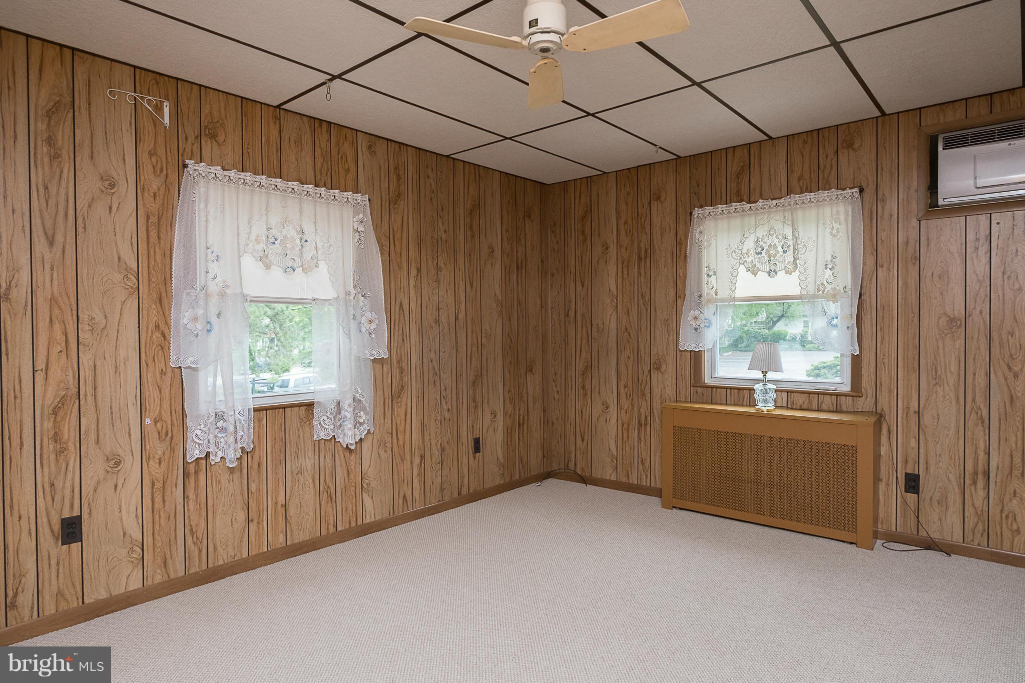 4600 Ridge Avenue Halethorpe, MD 21227 - Photo 8 of 30 Family Room