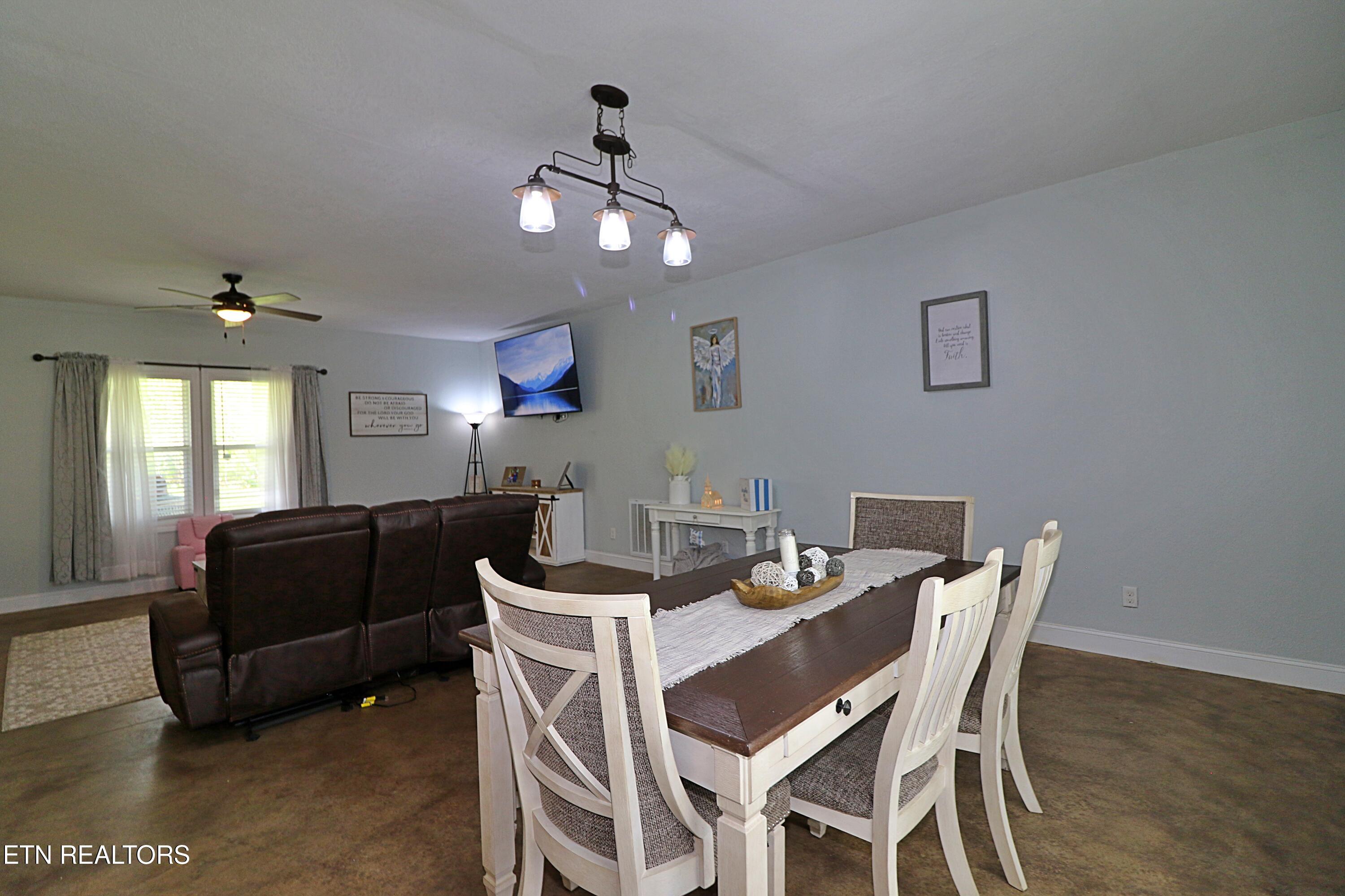 162 Floyd Jeffers Road Huntsville, TN 37756 - Photo 11 of 53 094A0622