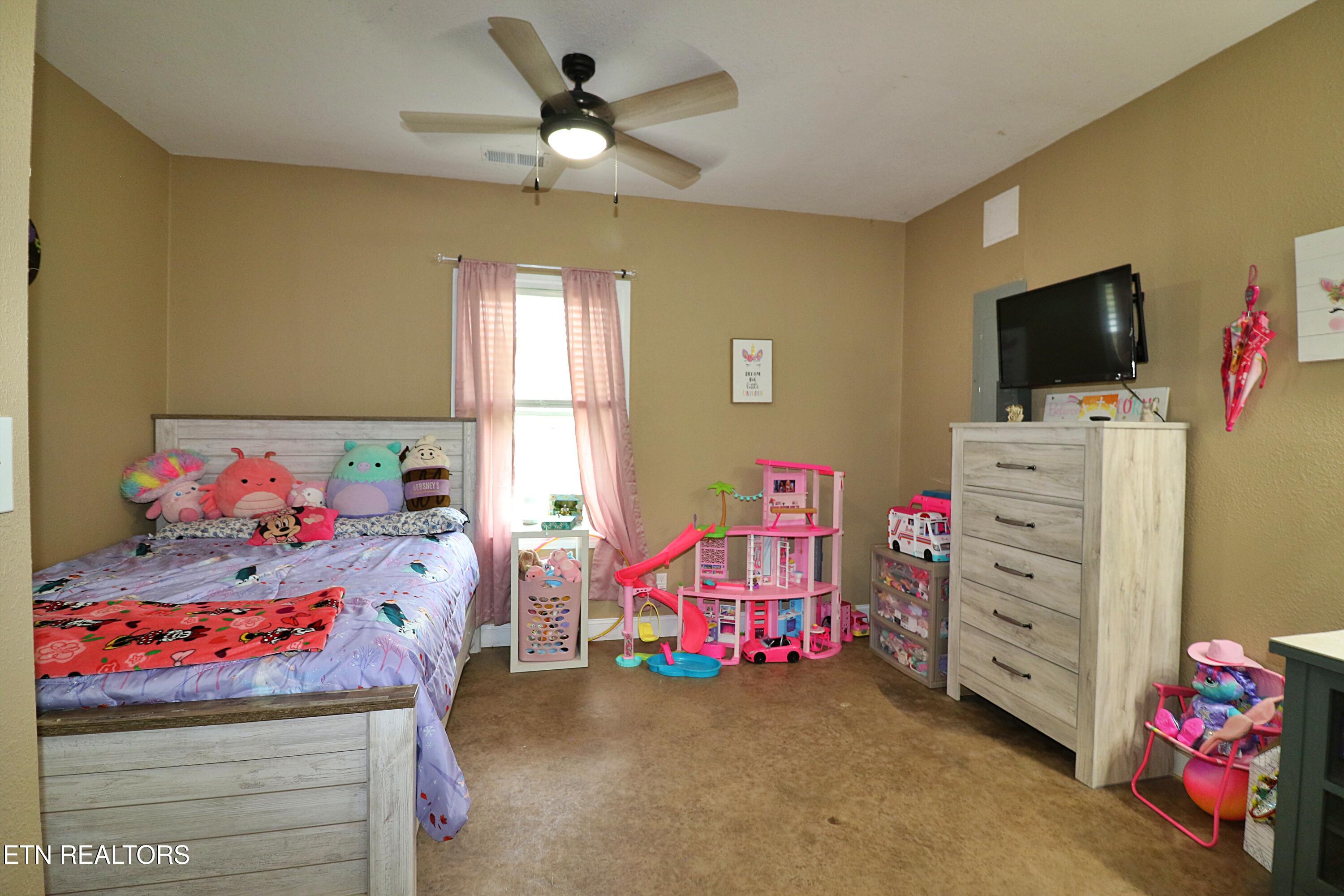 162 Floyd Jeffers Road Huntsville, TN 37756 - Photo 17 of 53 094A0652