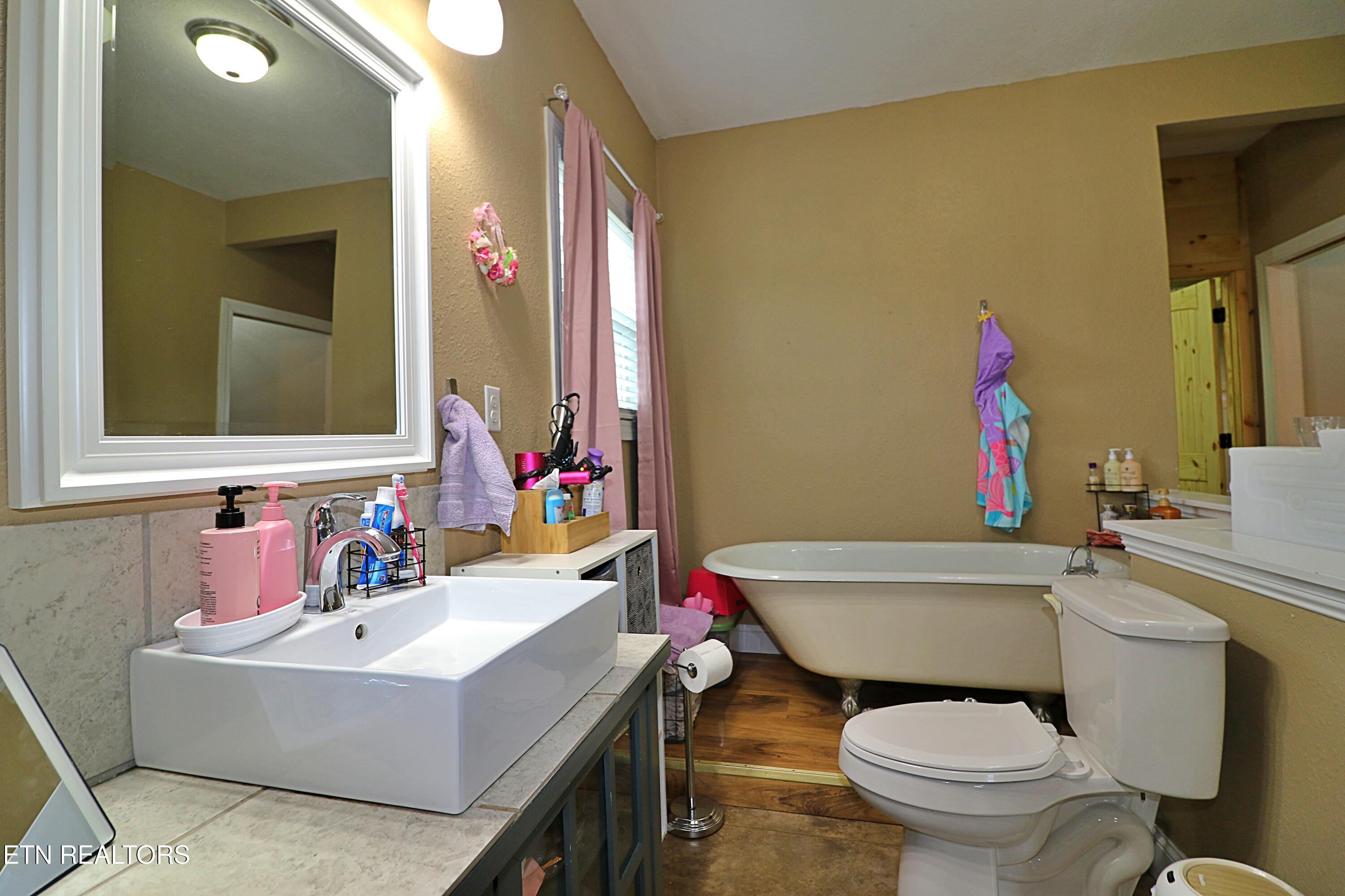 162 Floyd Jeffers Road Huntsville, TN 37756 - Photo 20 of 53 094A0655