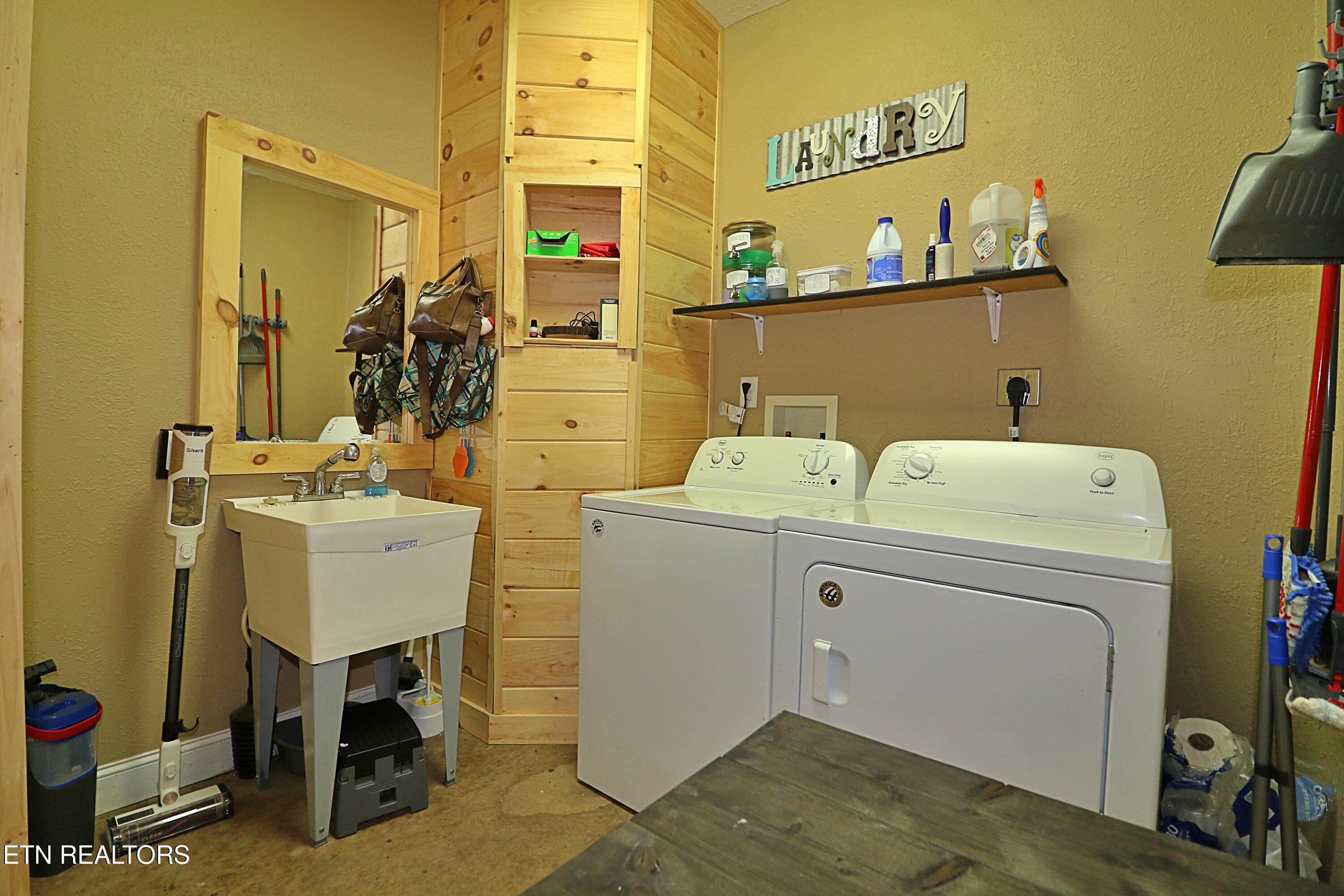 162 Floyd Jeffers Road Huntsville, TN 37756 - Photo 23 of 53 094A0638