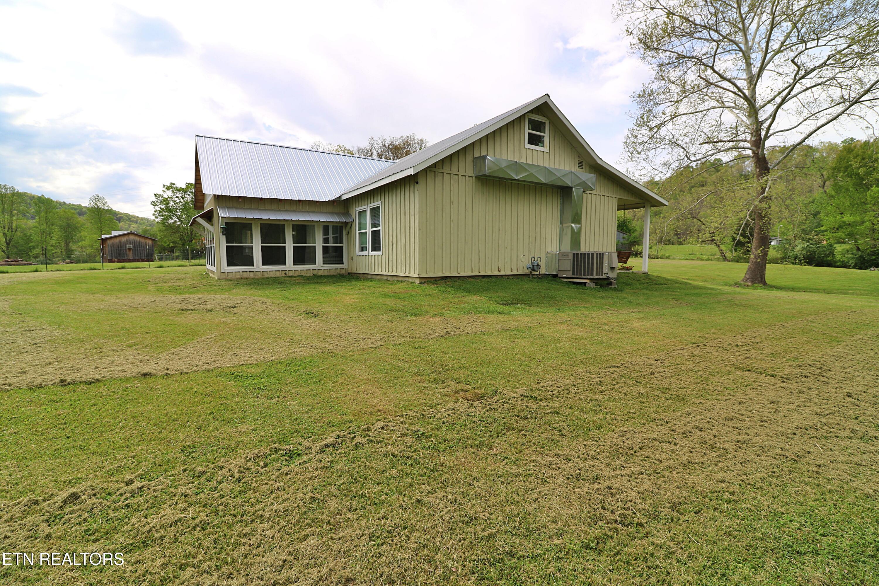 162 Floyd Jeffers Road Huntsville, TN 37756 - Photo 44 of 53 094A0596