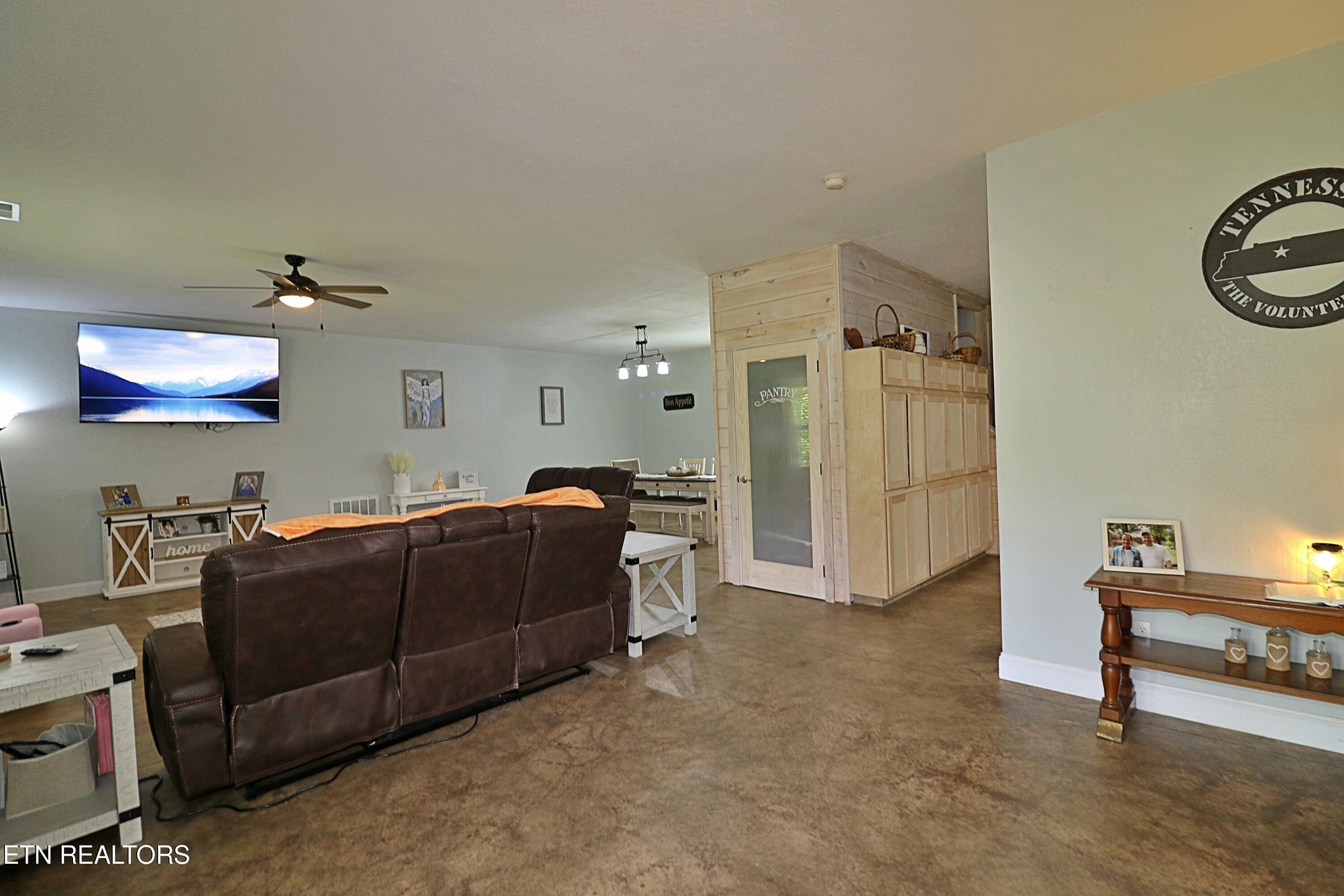 162 Floyd Jeffers Road Huntsville, TN 37756 - Photo 7 of 53 094A0614