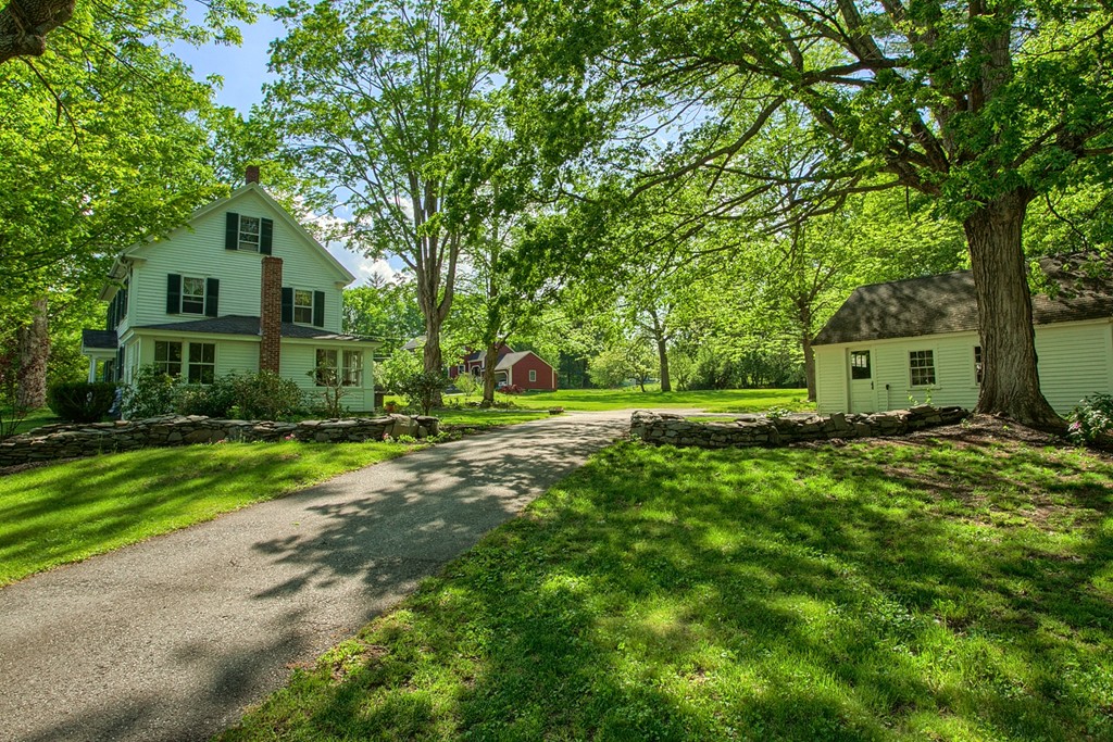107 Pepperell Road Groton, MA 01450 - Photo 5 of 30