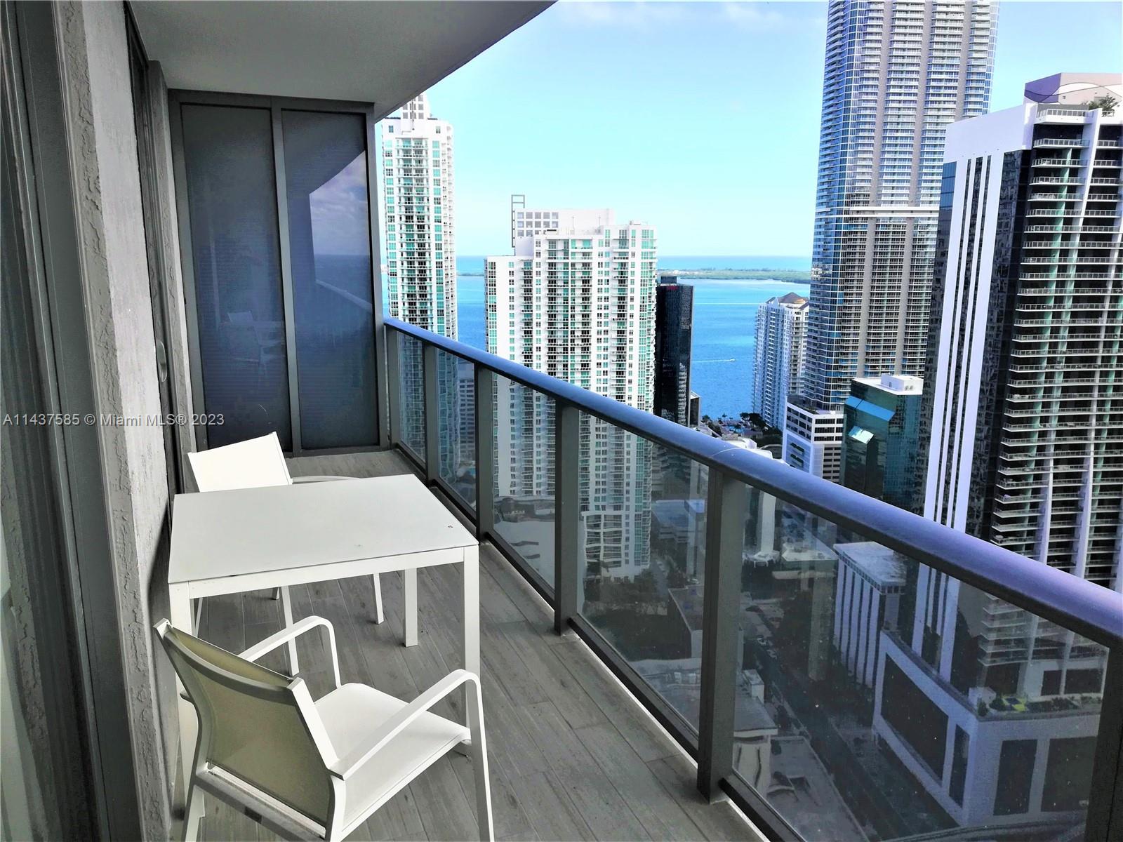 45 Southwest 9th Street, Unit 4004 Miami, FL 33130 - Photo 8 of 23