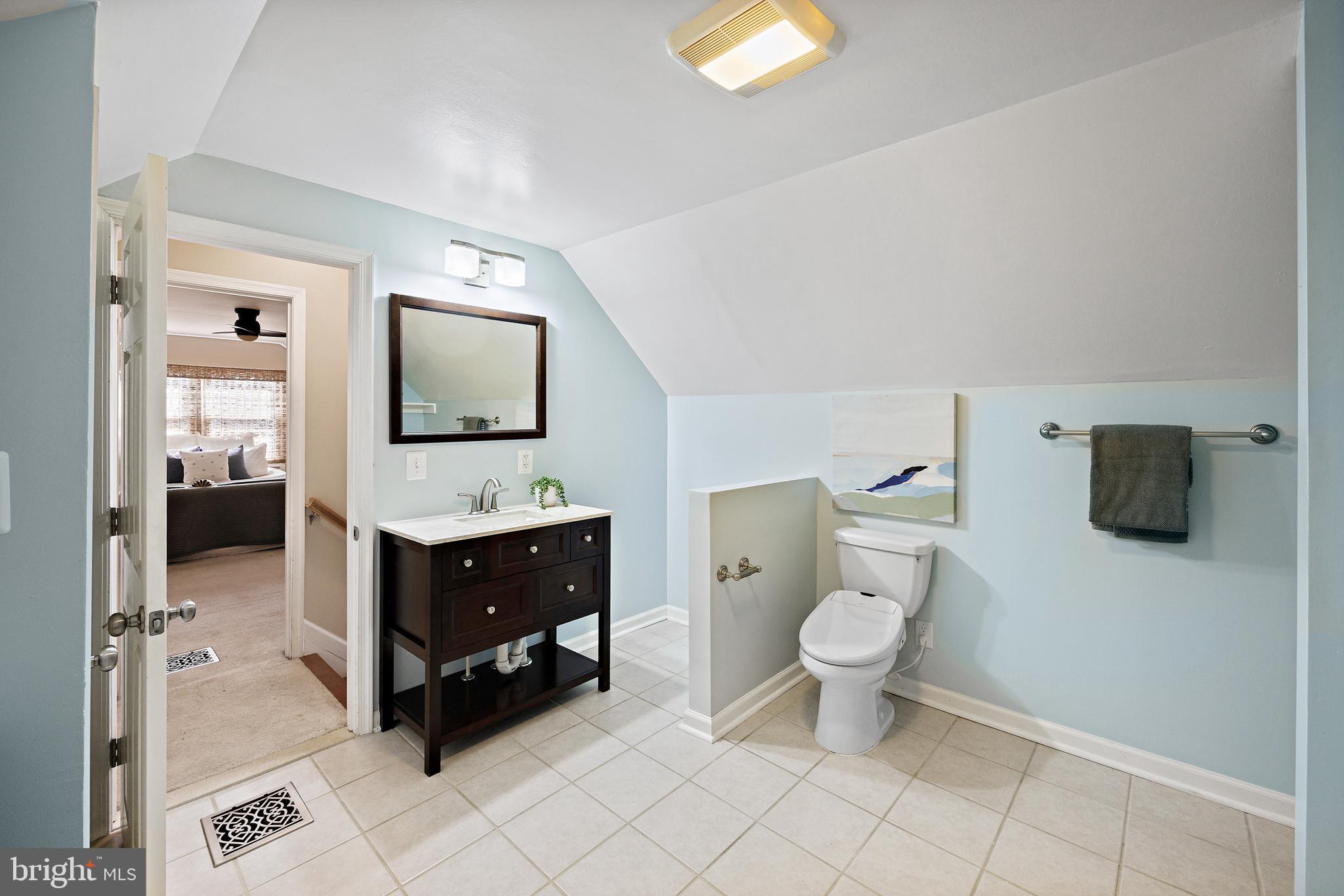813 Templecliff Road Pikesville, MD 21208 - Photo 16 of 25 Primary Bath