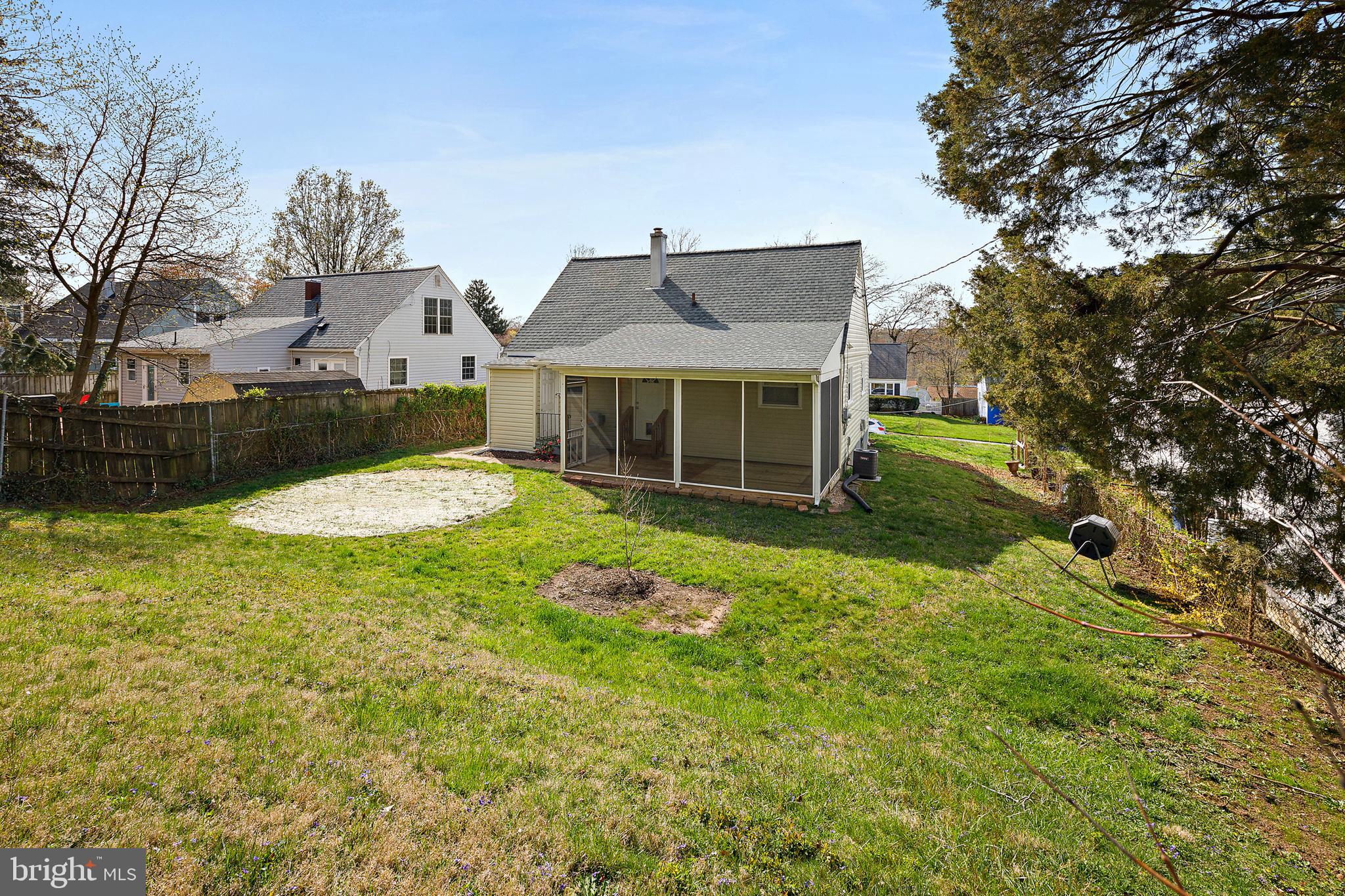 813 Templecliff Road Pikesville, MD 21208 - Photo 23 of 25 Exterior Back